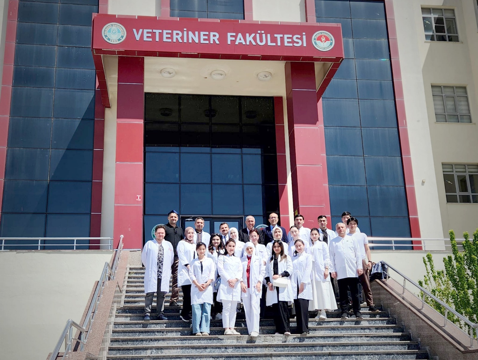 Özbekistan Eczacılık Eğitim ve Araştırma Enstitüsünden Fakültemize Akademik Ziyaret 1