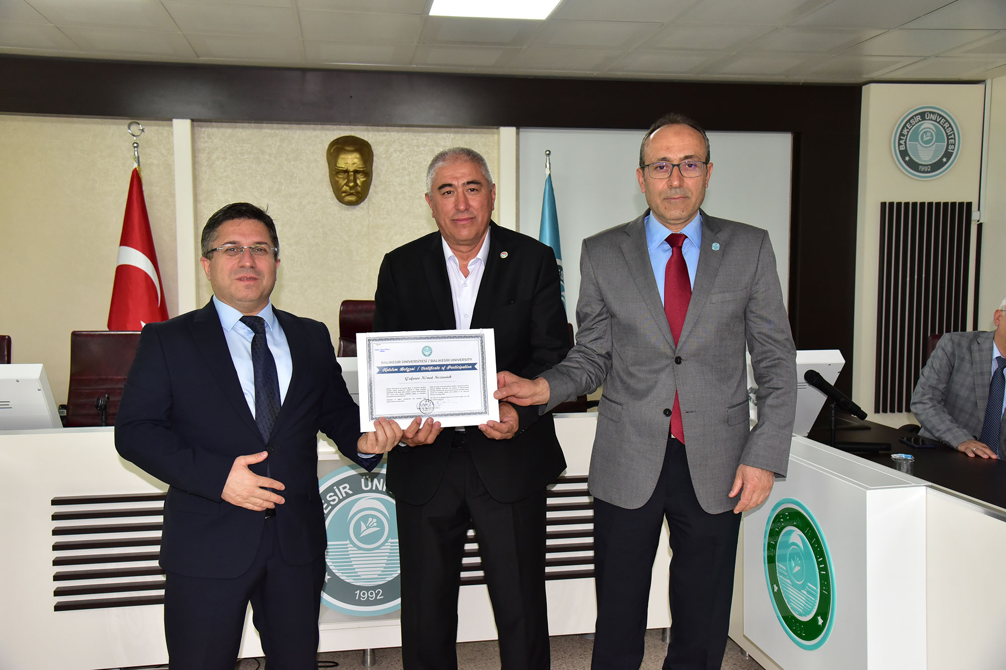 BAÜN, Uluslararasılaşma Atılımını Sürdürüyor: Özbekistan Eczacılık Eğitim ve Araştırma Enstitüsü BAÜN’de 3