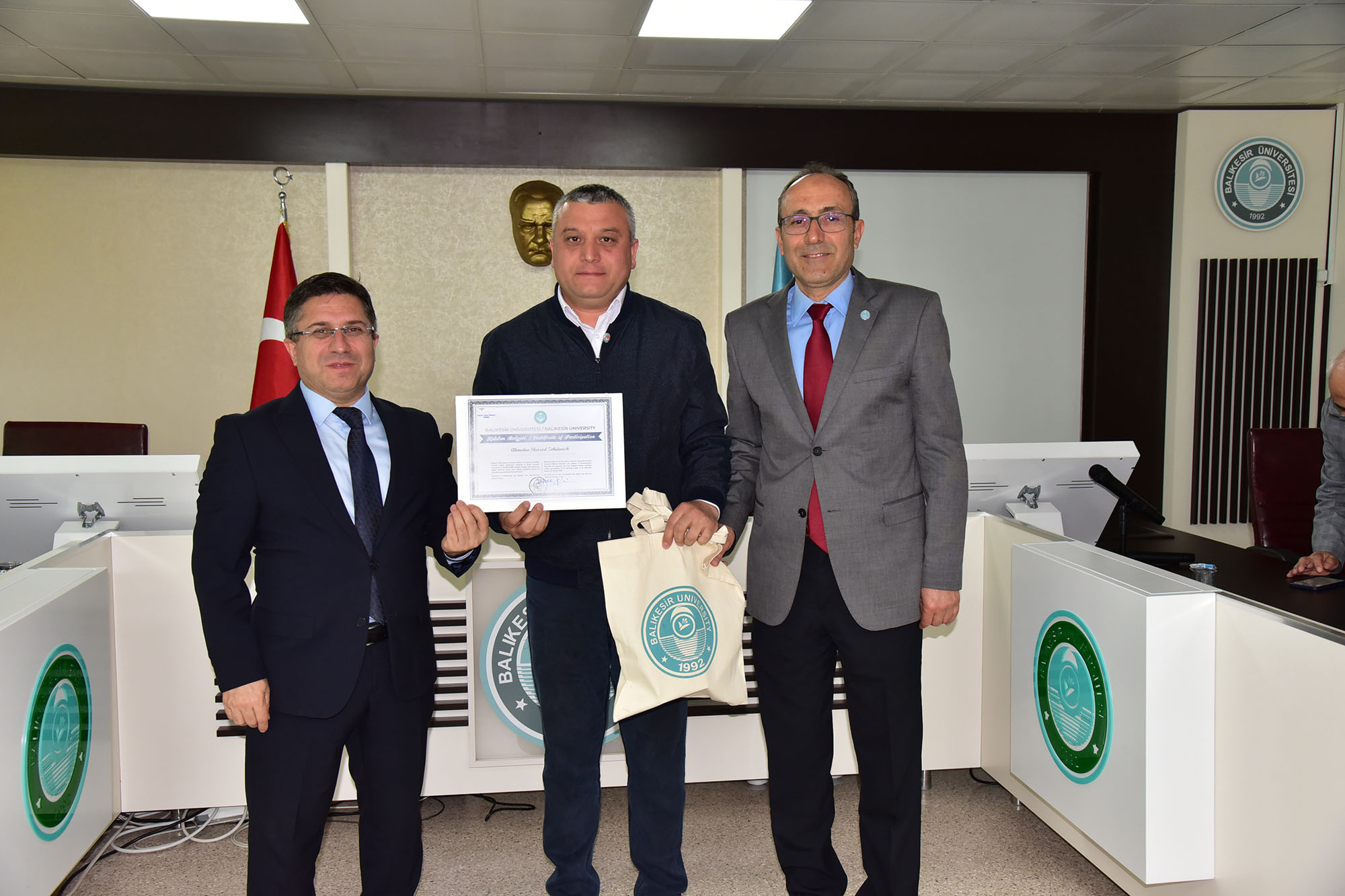 BAÜN, Uluslararasılaşma Atılımını Sürdürüyor: Özbekistan Eczacılık Eğitim ve Araştırma Enstitüsü BAÜN’de 6