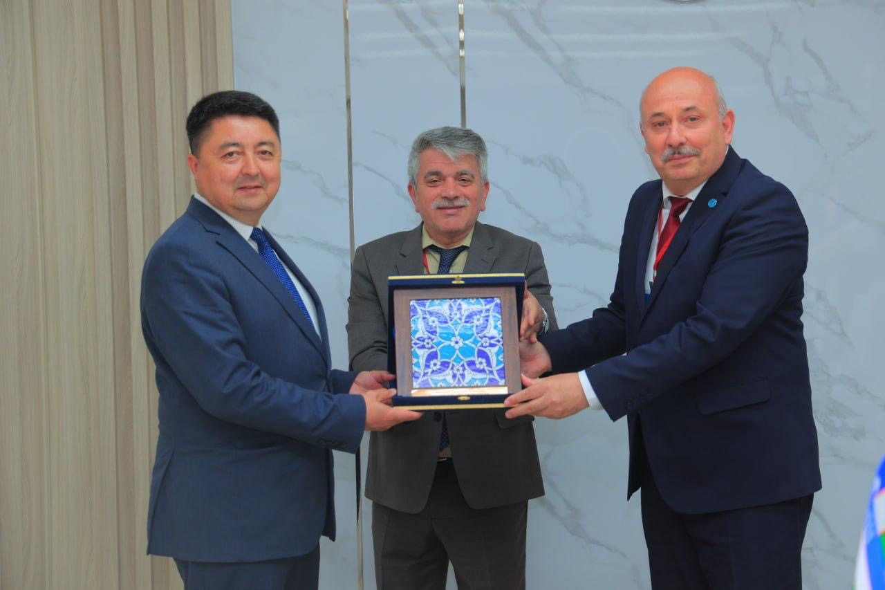 Türk Dünyası Akademik İş Birliği Kapsamında Yabancı Diller Yüksekokulu’ndan Özbekistan Ziyareti 3