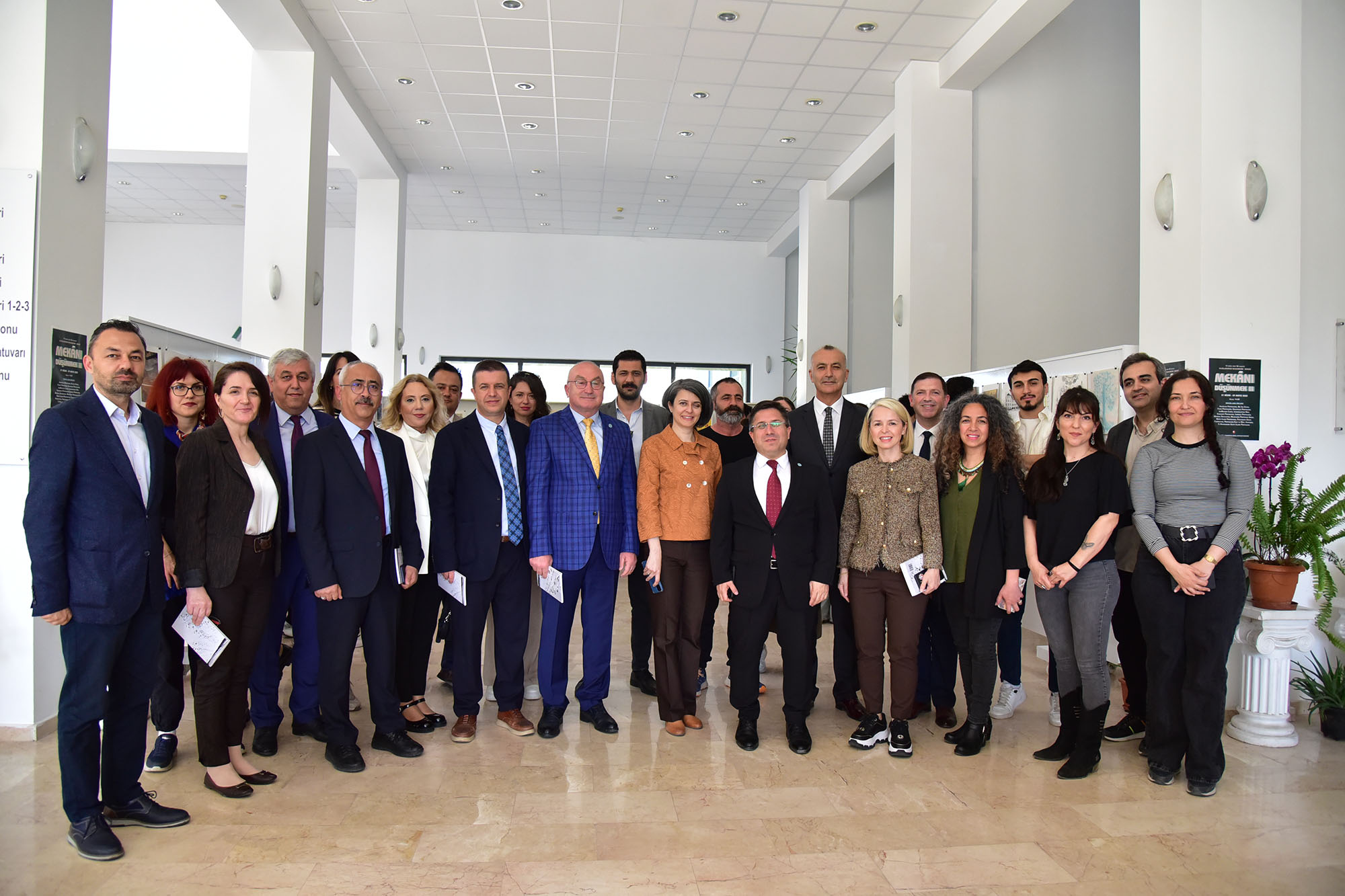 86 Sanatçı, 10 Ülke, 1 Sergi: "Mekânı Düşünmek III" BAÜN’de Açıldı 5