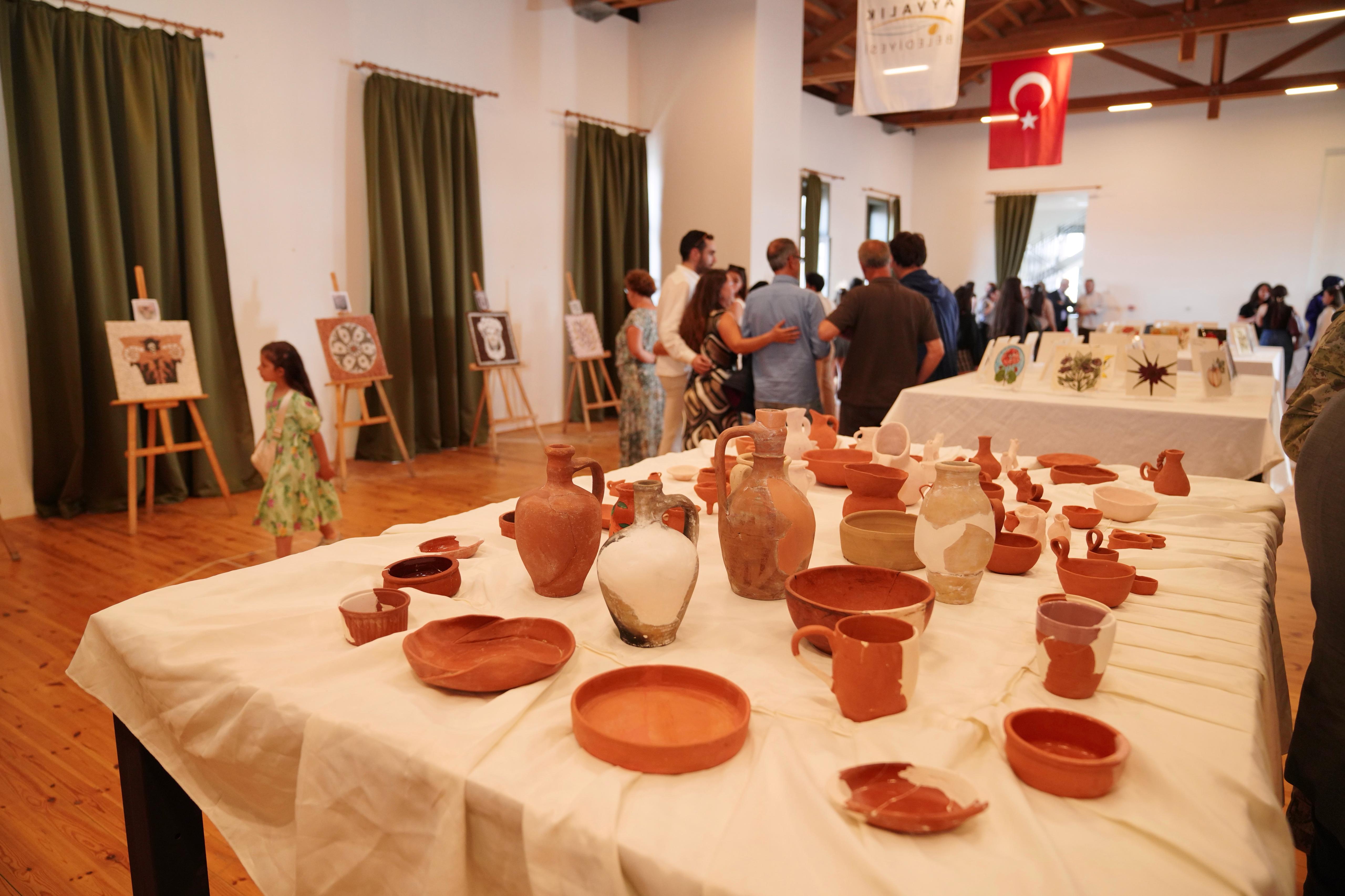 Harvest Time – Ayvalık Group Painting Exhibition by 2nd-Year Students of our Vocational School Department of Architecture and Urban Planning 4