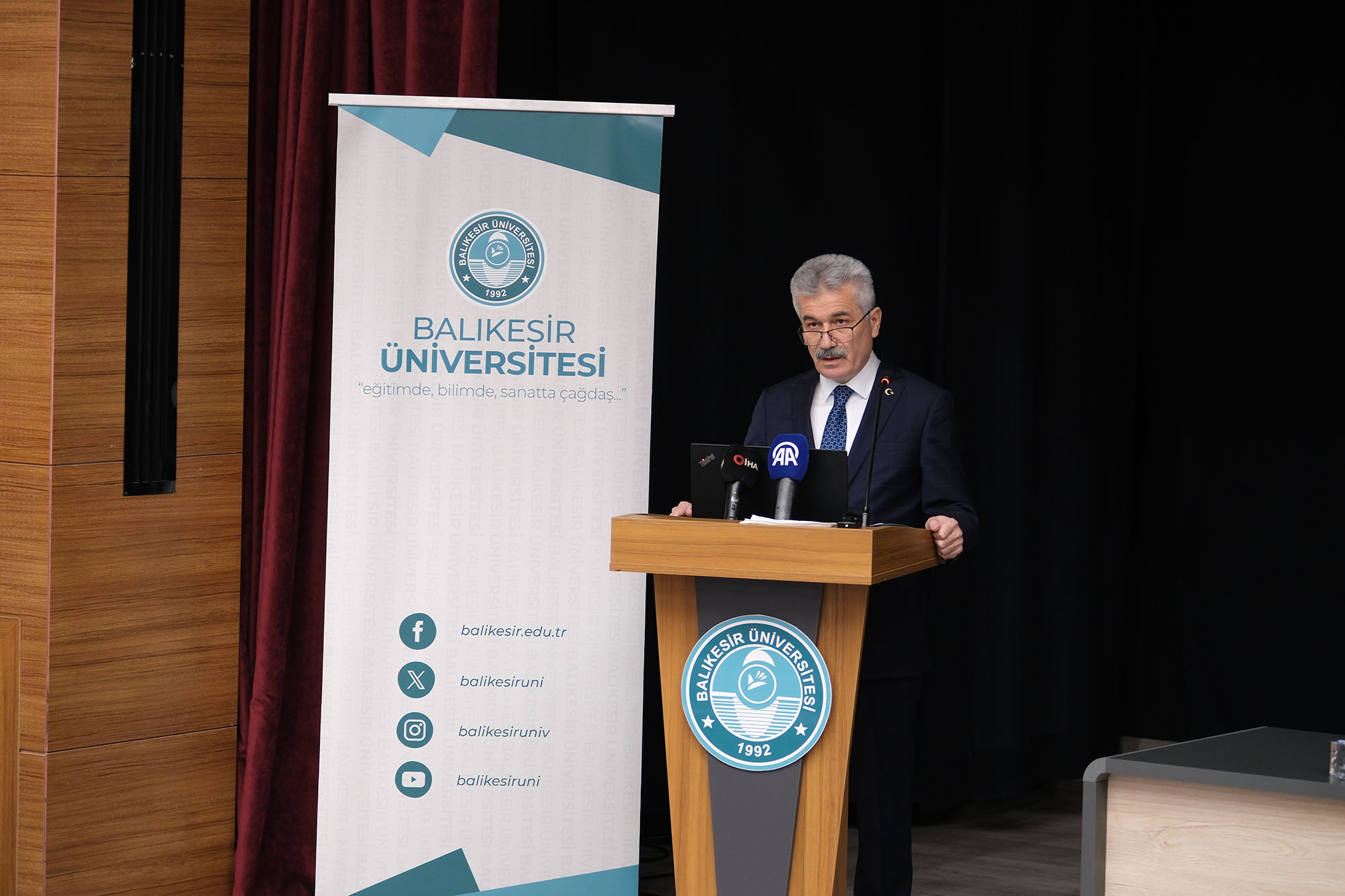 BAÜN’de Düzenlenen 5. İdare Hukuku ve İdari Yargı Uluslararası Sempozyumu, Danıştay Başkanı Zeki Yiğit’in Teşrifleriyle Başladı 9