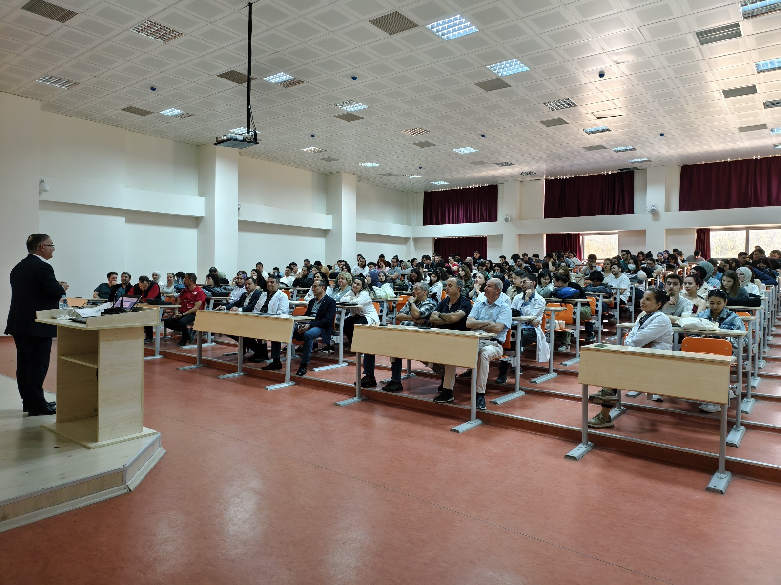 BAÜN Veteriner Fakültesinden “Kök Hücre ve Nakil Süreçleri” Semineri ile Toplum Duyarlılığına Katkı 2