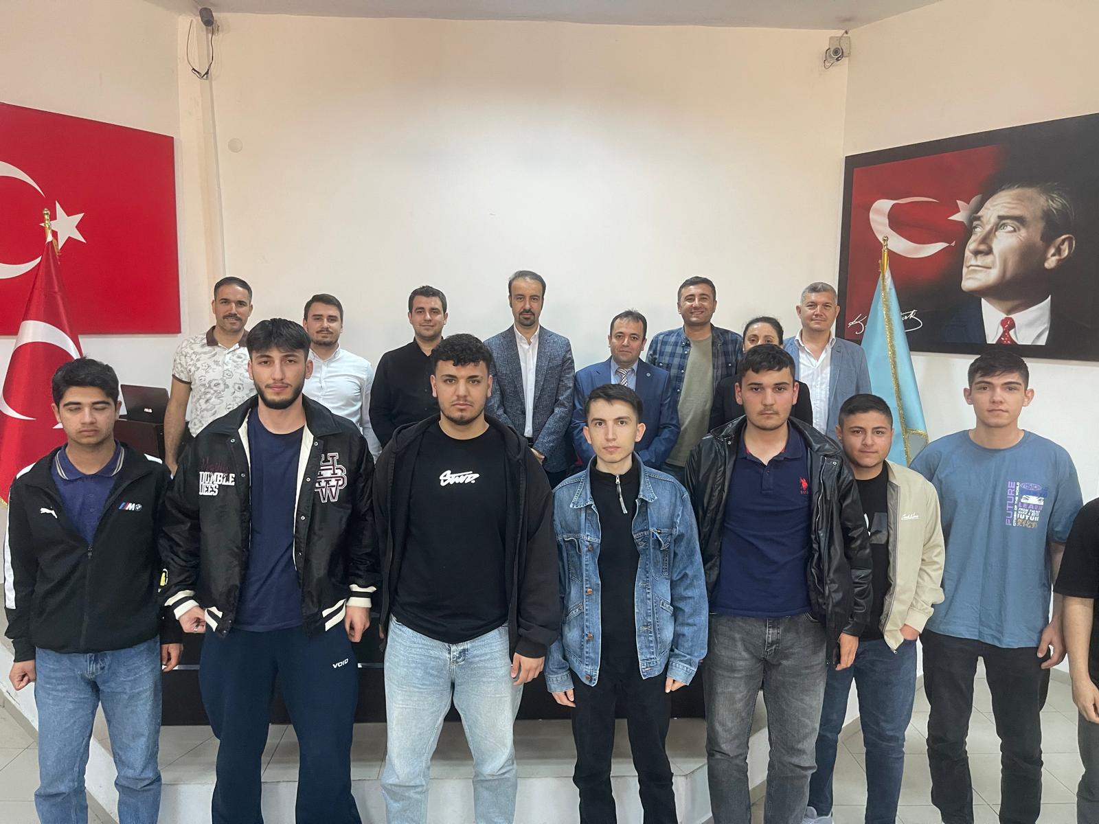 Profesyonel Hayata Adım: Üretim, İnsan Kaynakları ve Kariyer Stratejileri Semineri  7