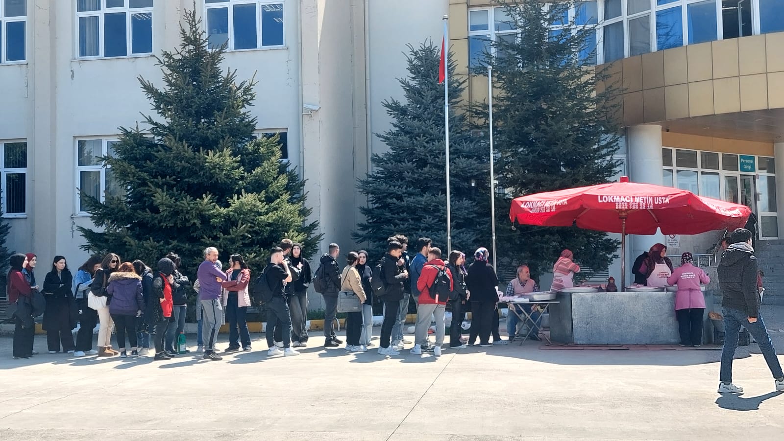 Balıkesir Meslek Yüksekokulunda LOKMA HAYRI 3