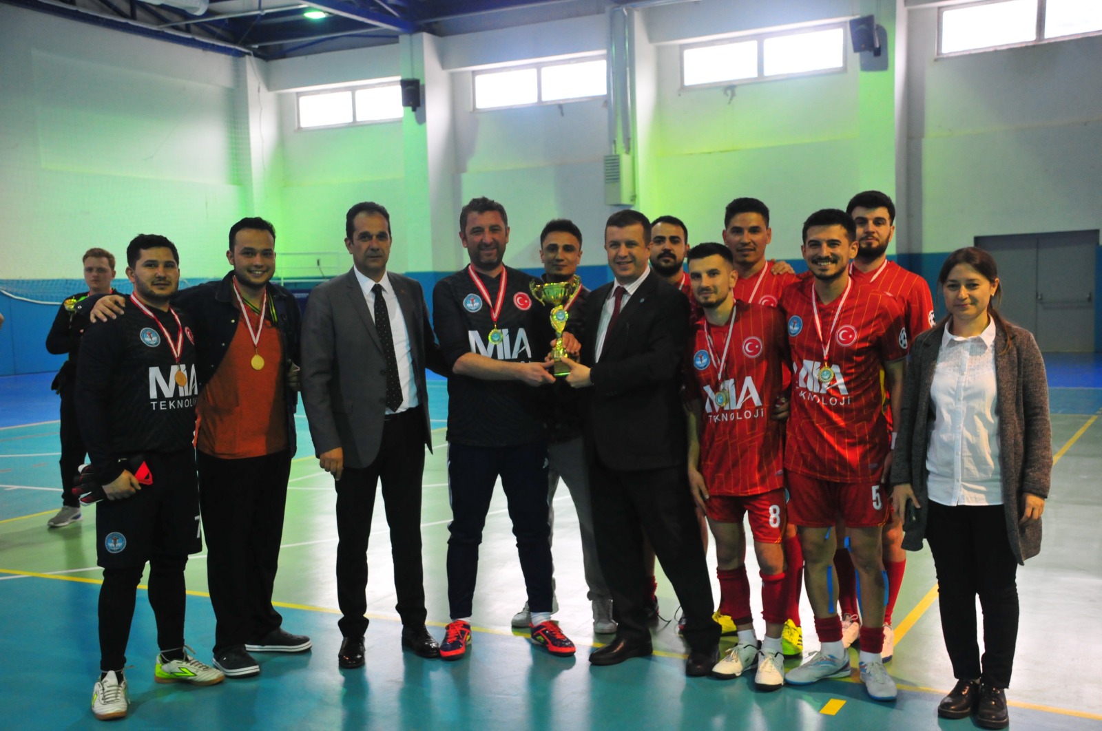  Rektörlük Personel Salon Futbolu Turnuvasında Kupalar Sahiplerini Buldu 3