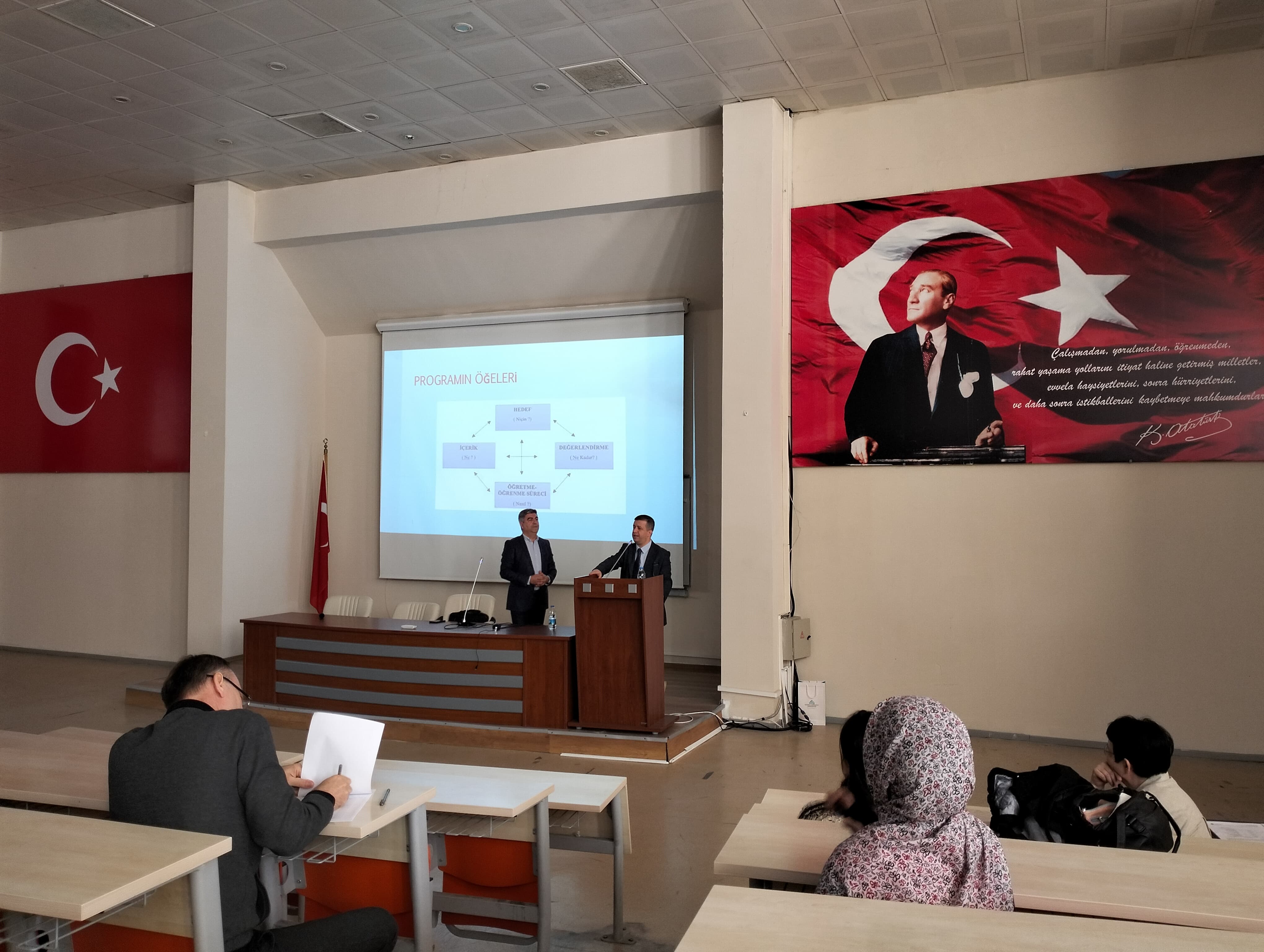 Sosyal ve Fen Bilimleri Programlarına Yönelik Eğitimde Ölçme ve Değerlendirme Eğitimi 1