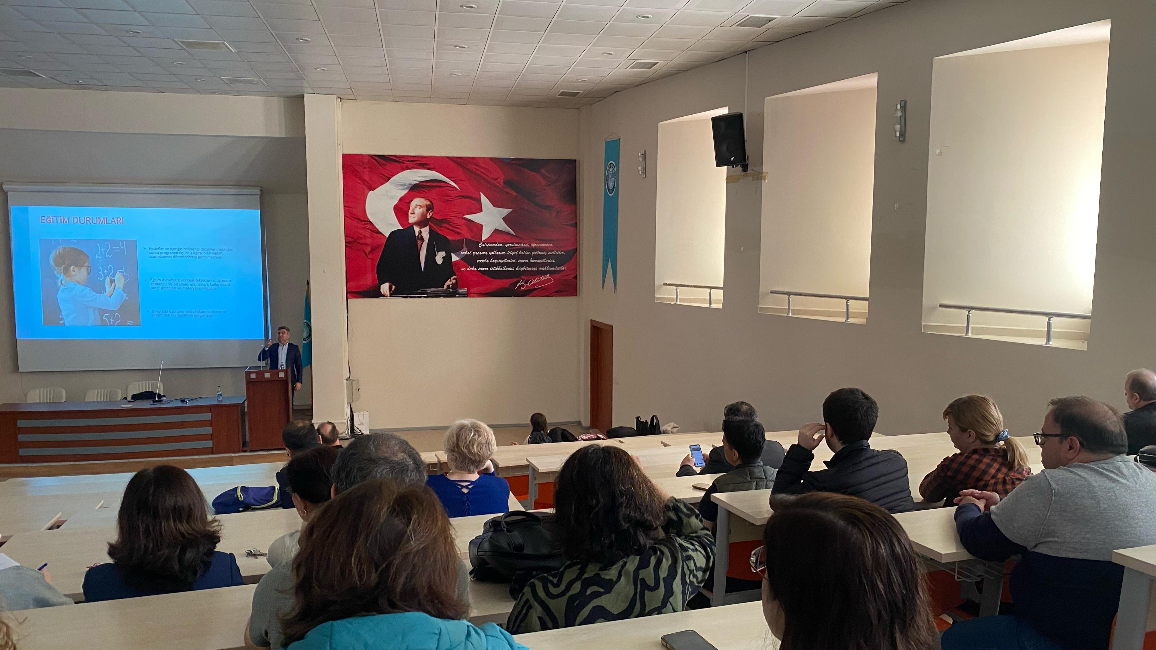 Sosyal ve Fen Bilimleri Programlarına Yönelik Eğitimde Ölçme ve Değerlendirme Eğitimi 4