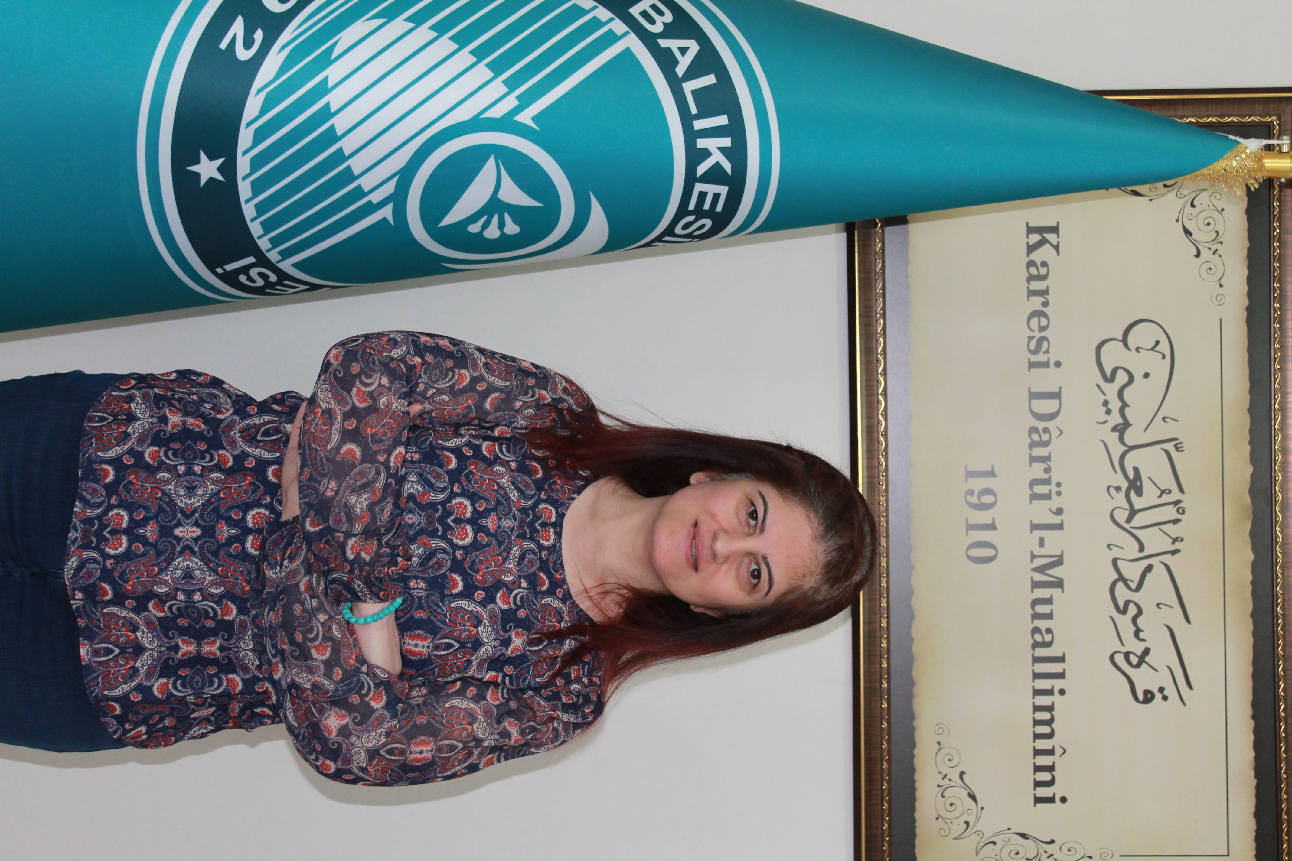 Dr. Öğr. Üyesi ÖZLEM KARAKOÇ TOPAL