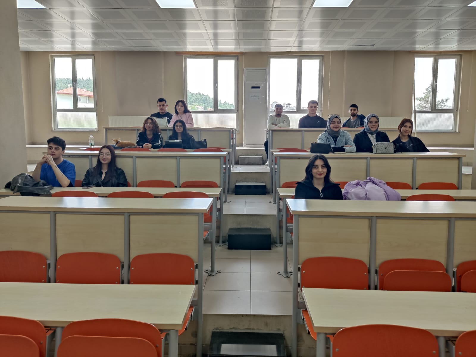 Bigadiç MYO Lojistik Programı Öğrencileri İçin Akademik Danışmanlık Toplantısı Düzenlendi