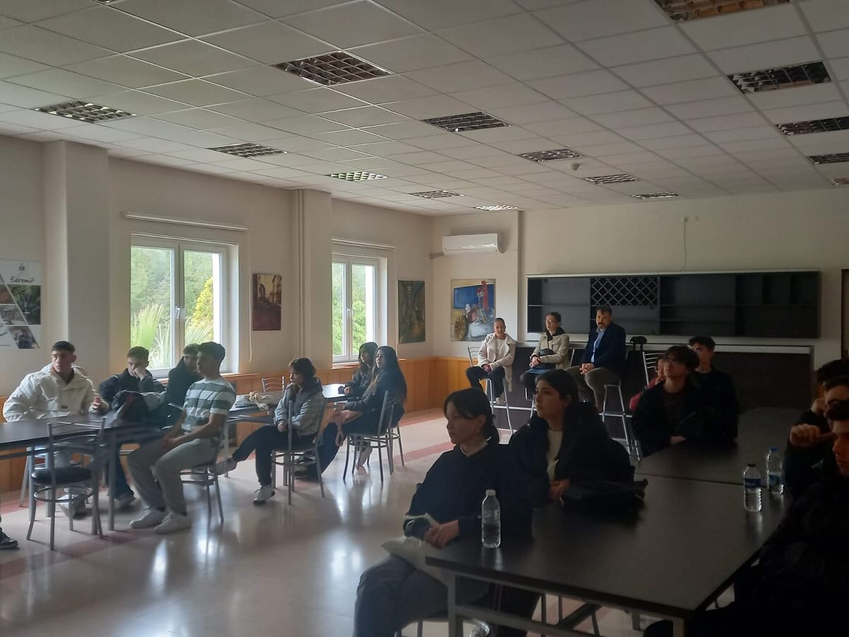 Balıkesir Lisesi Yabancı Dil Bölümü Öğrencileri, Fakültemizi Ziyaret Etti 1