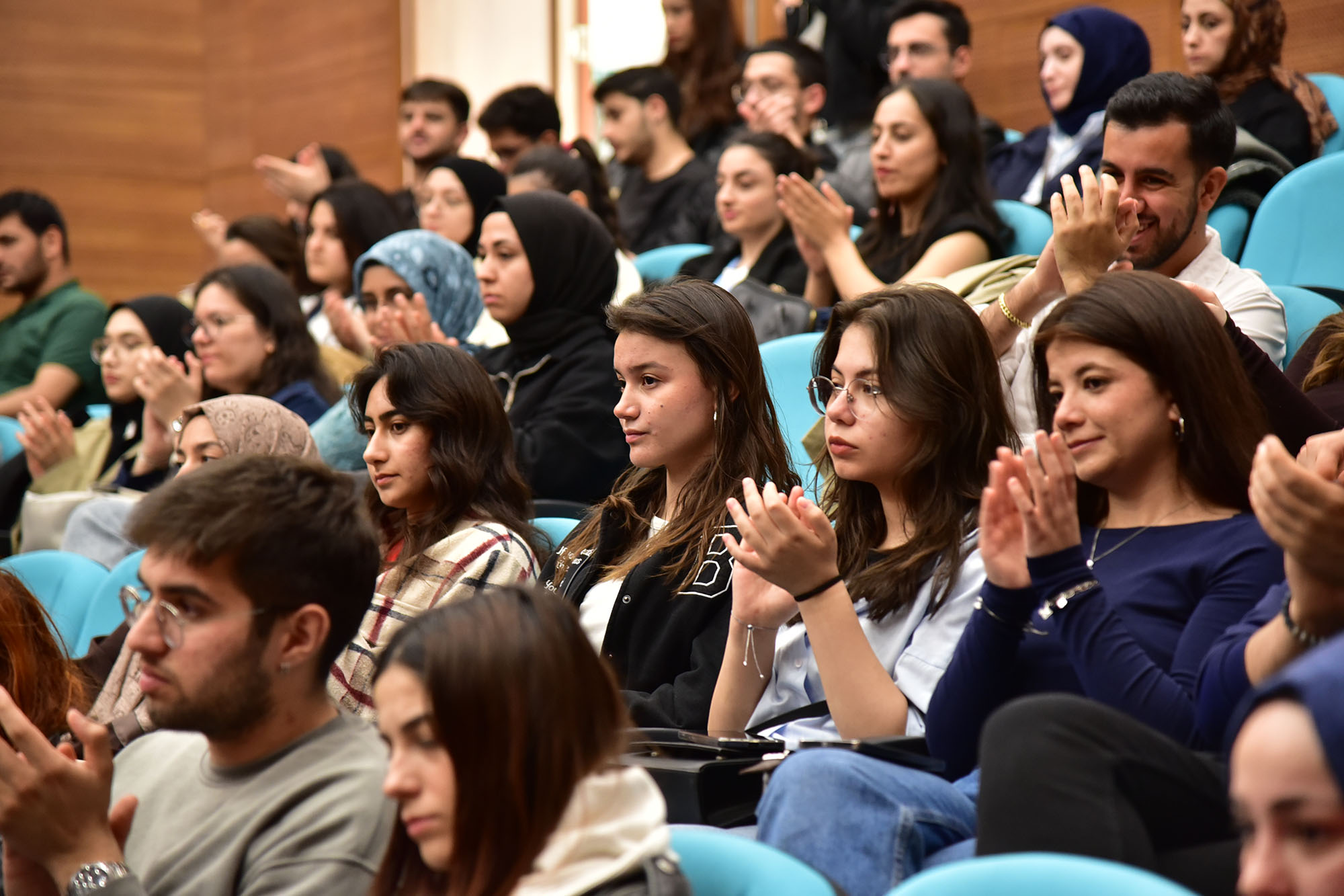 BAÜN’de Hekim ve Hemşire Gözüyle Yaşlı Sağlığına Dikkat Çeken Sempozyum 5