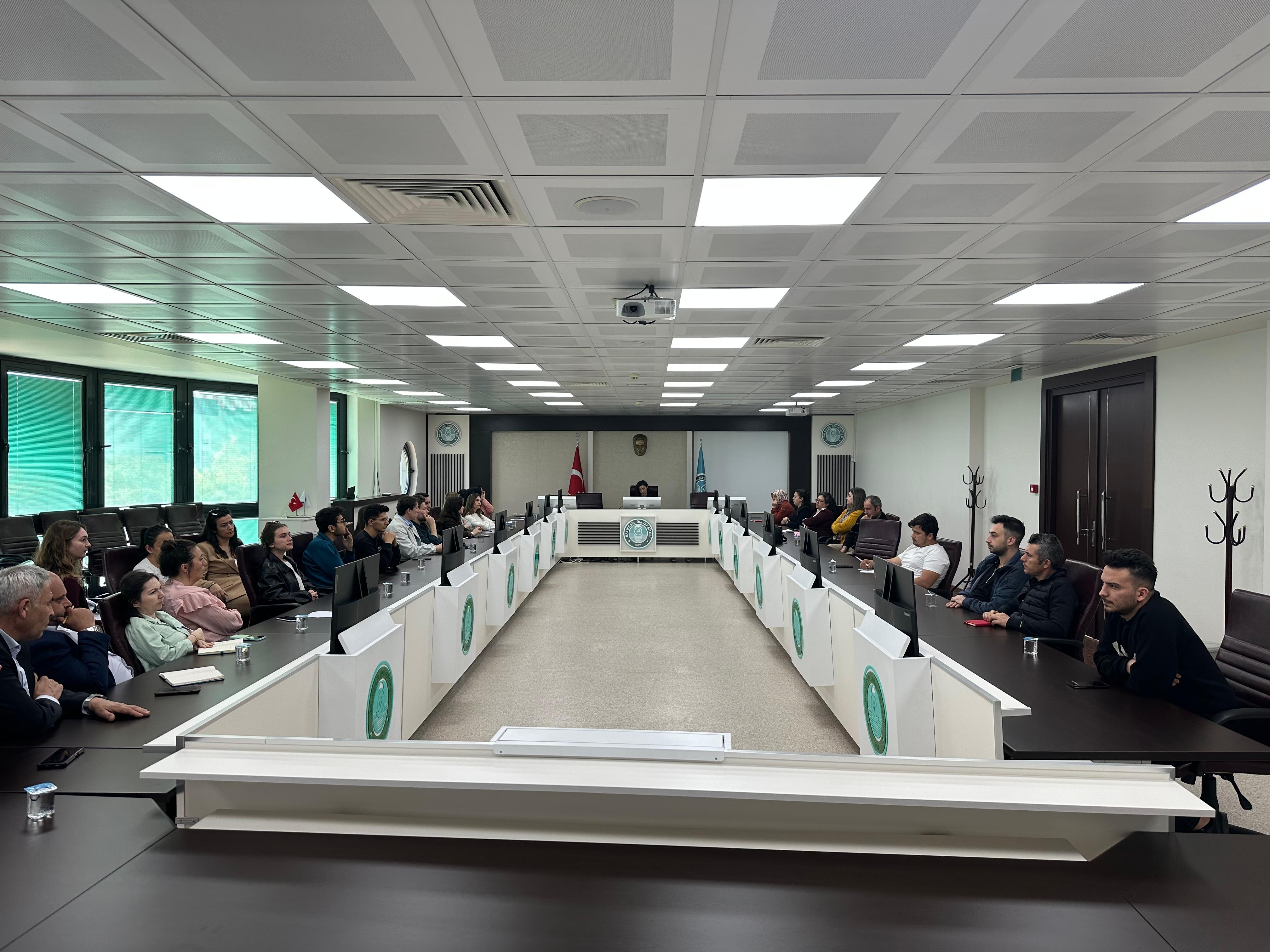 Hizmet İçi Eğitim Programı Kapsamında Üniversitemiz Rektörlük Personeline PowerPoint Eğitimi Verildi