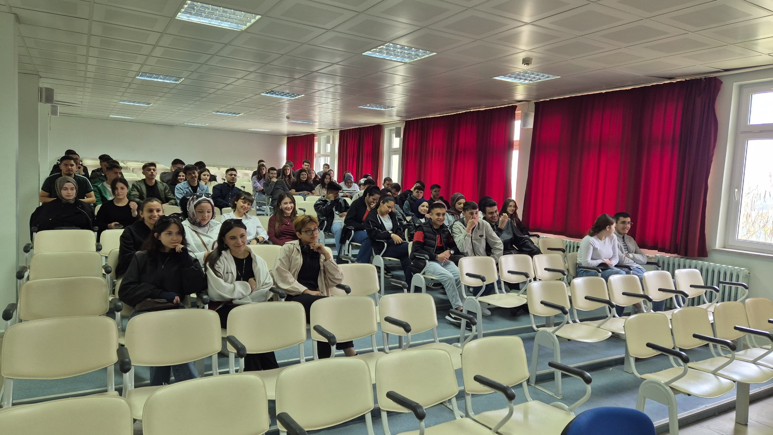 Dursunbey MYO' da Üniversite-Sektör İş Birliğinin Güzel Bir Örneği: Ormancılıkta Kariyer Sohbetleri  3