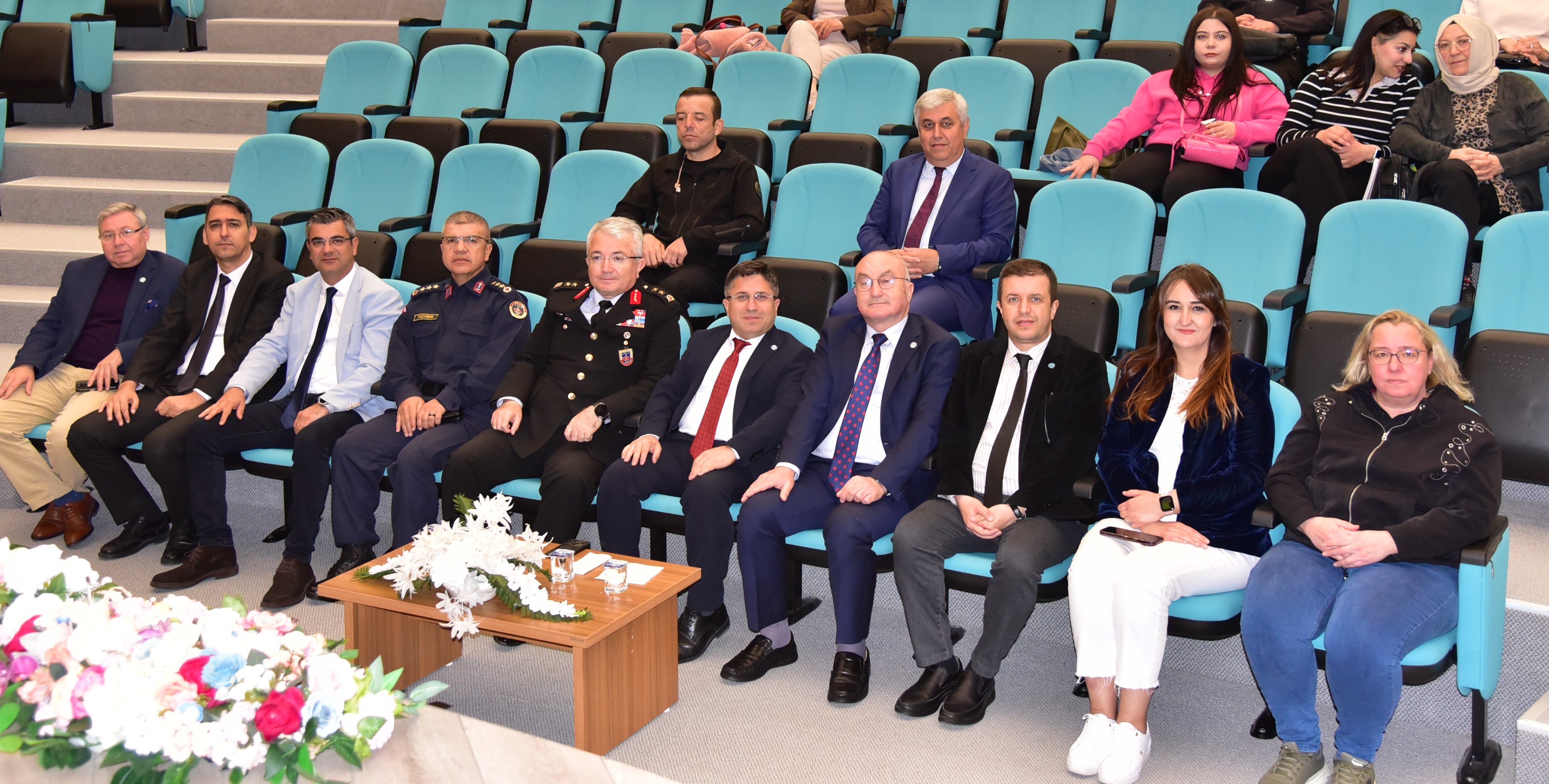 Prof. Dr. Ozan Bahar’dan, BAÜN’de İlham Veren Söyleşi: “Vazgeçme”  1