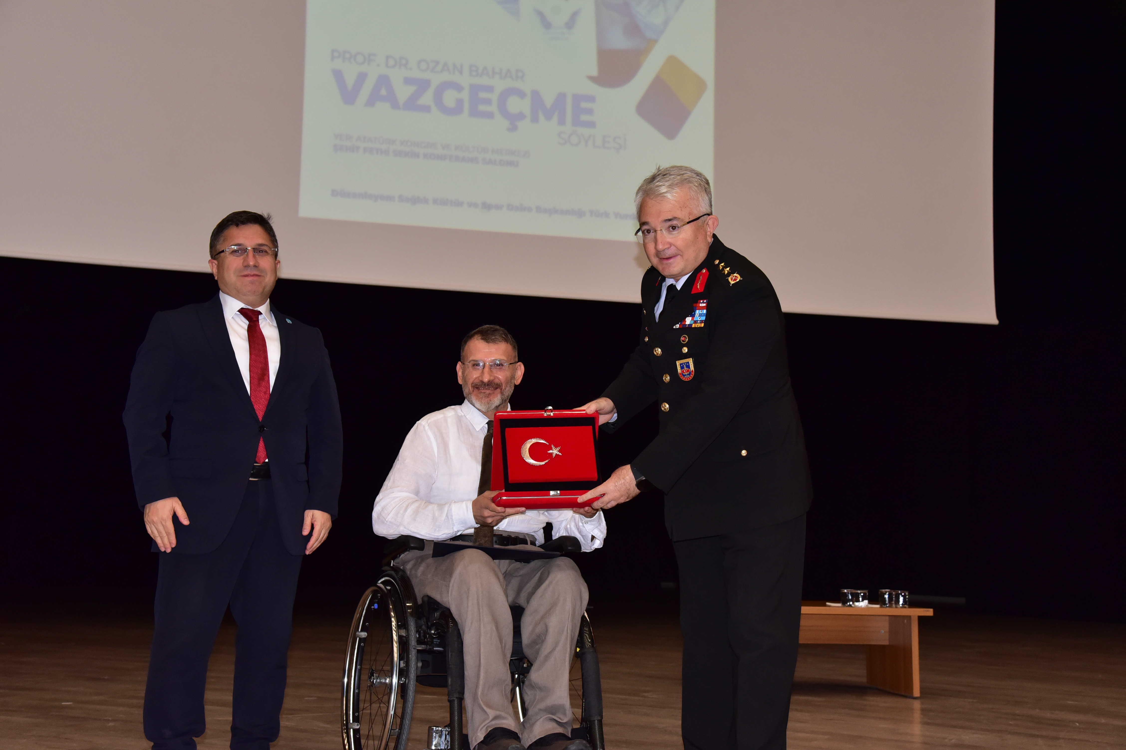Prof. Dr. Ozan Bahar’dan, BAÜN’de İlham Veren Söyleşi: “Vazgeçme”  6