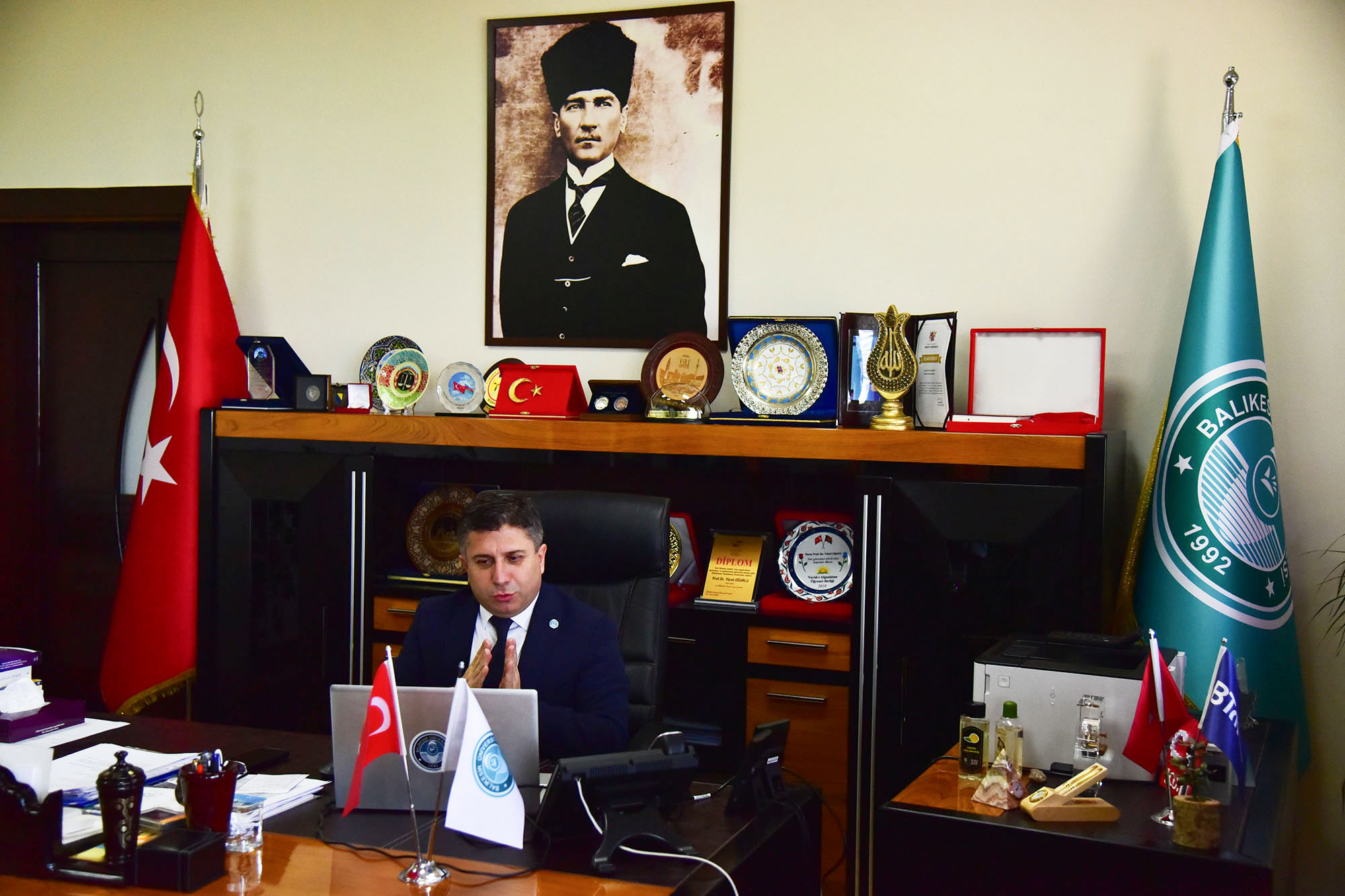 Türk Dünyasında Bilimsel Buluşma: BAÜN Rektörü Prof. Dr. Yücel Oğurlu, Özbekistan’daki Sempozyuma Bildiri ile Katıldı 2