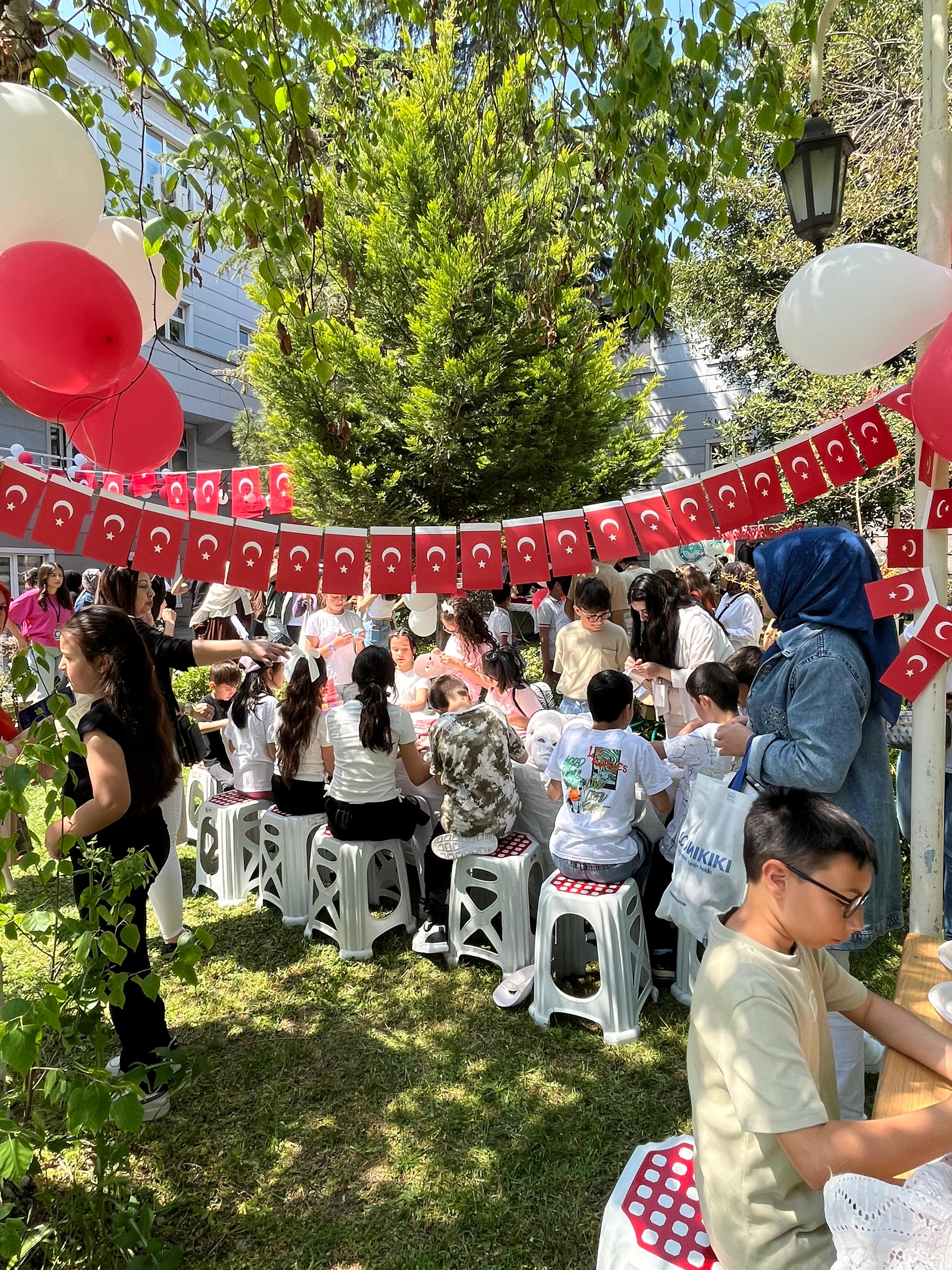 NEF'te 23 Nisan Ulusal Egemenlik ve Çocuk Bayramı Coşkusu 