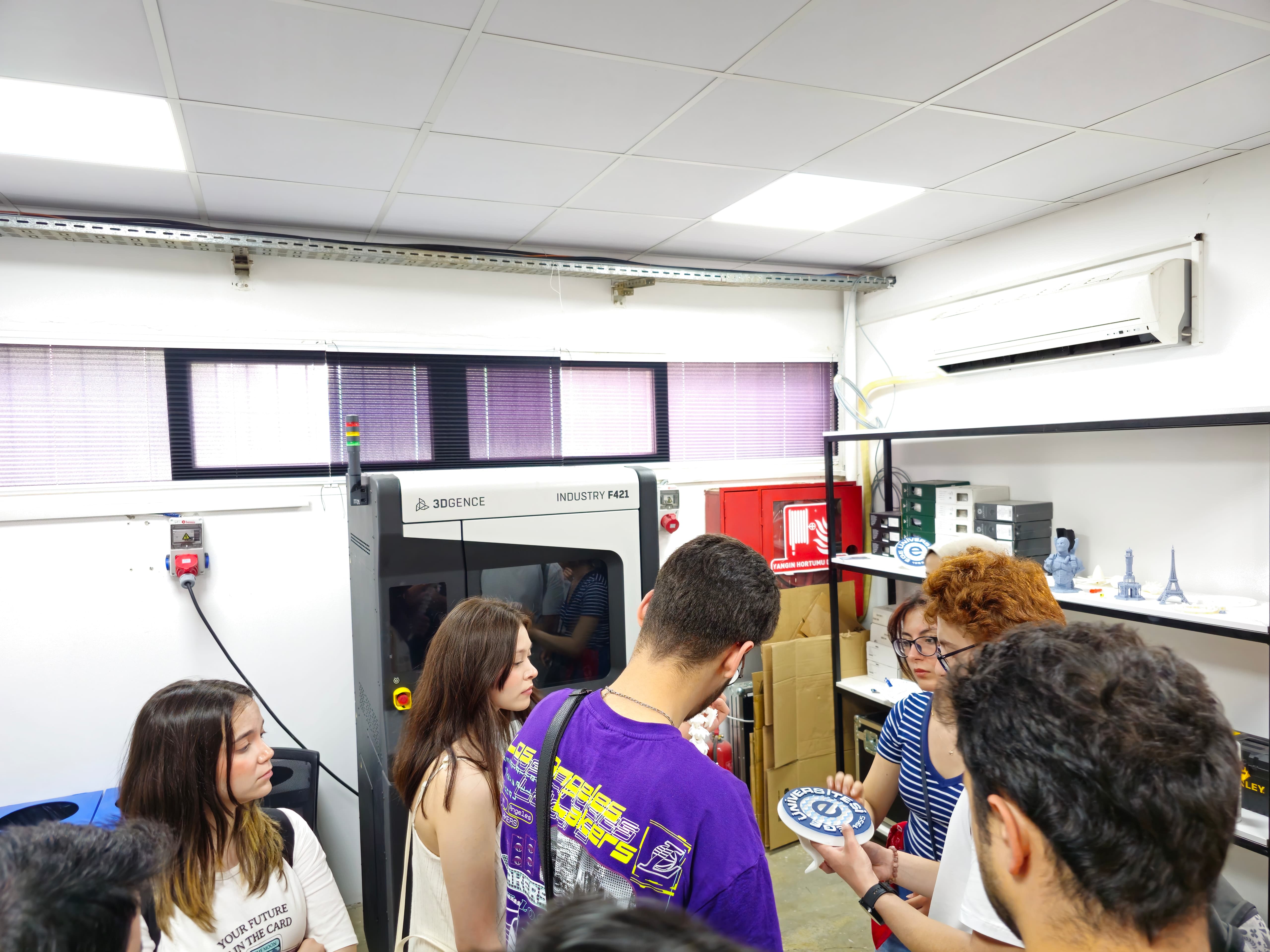 Balıkesir Üniversitesi Elektrik ve Bilgisayar Sistemleri Topluluğu’ndan İzmir Teknoparklarına Teknik Gezi 2