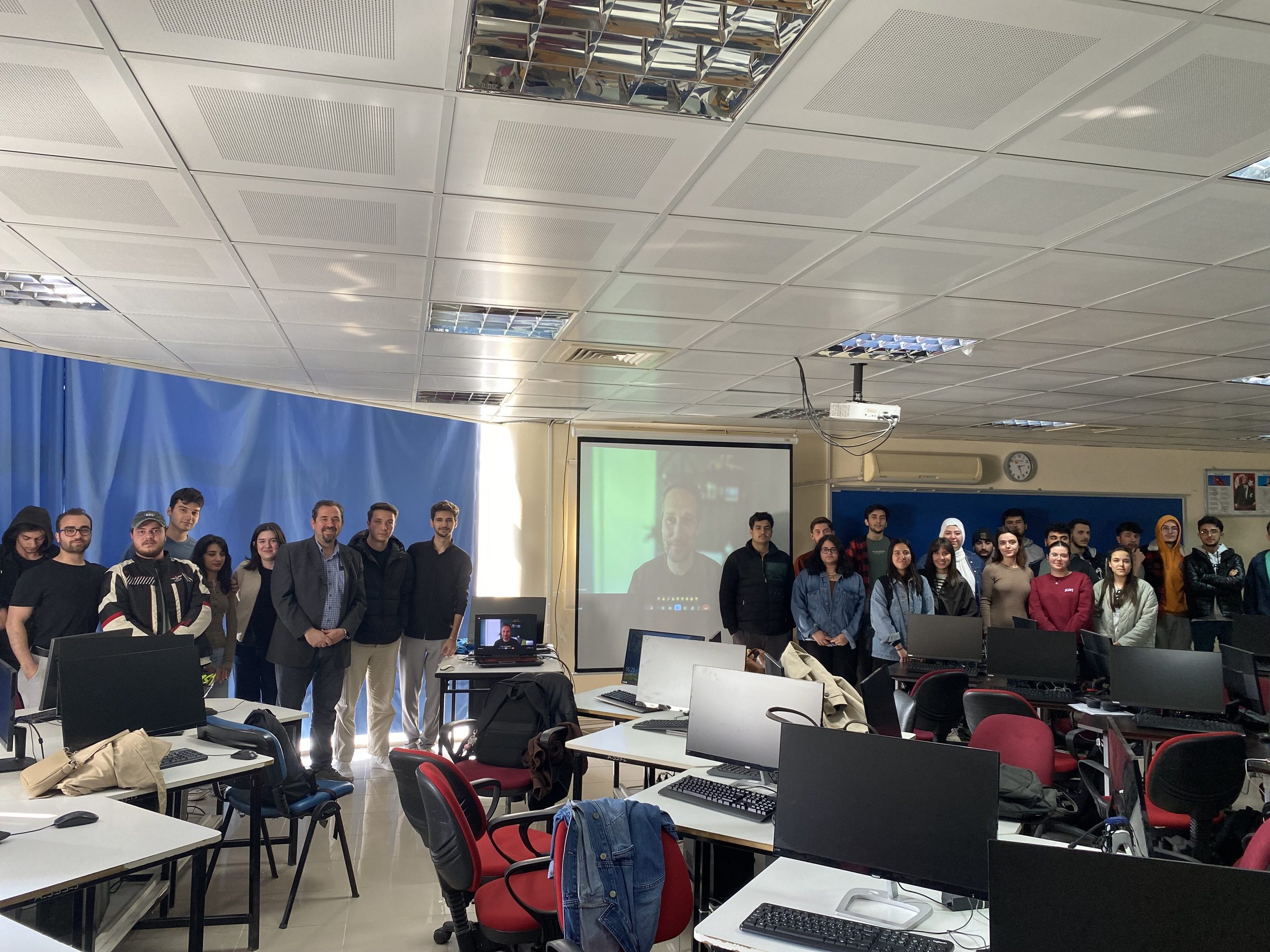 "Bugünün Kodu, Yarının Dünyası! [“Geleceğe Giriş”]" Semineri