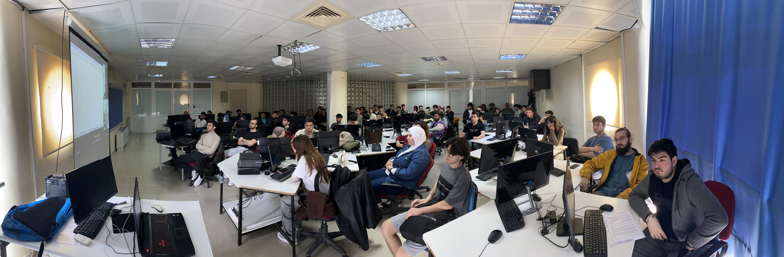 "Bugünün Kodu, Yarının Dünyası! [“Geleceğe Giriş”]" Semineri 1