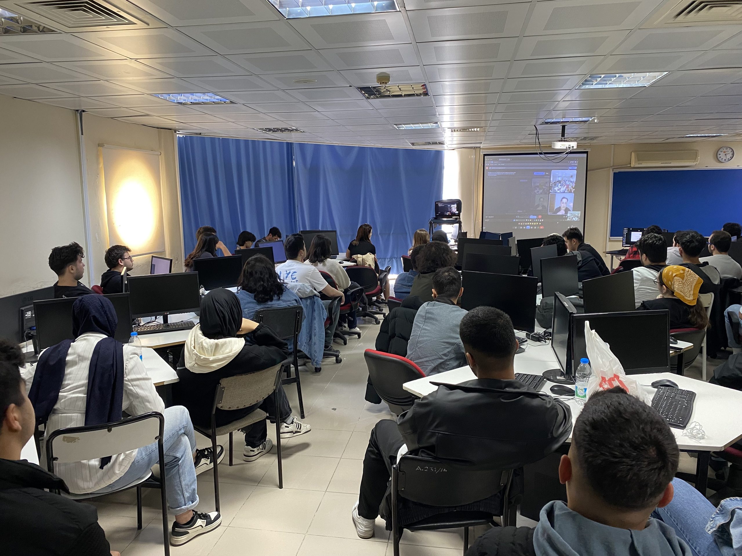 "42" konulu bir seminer