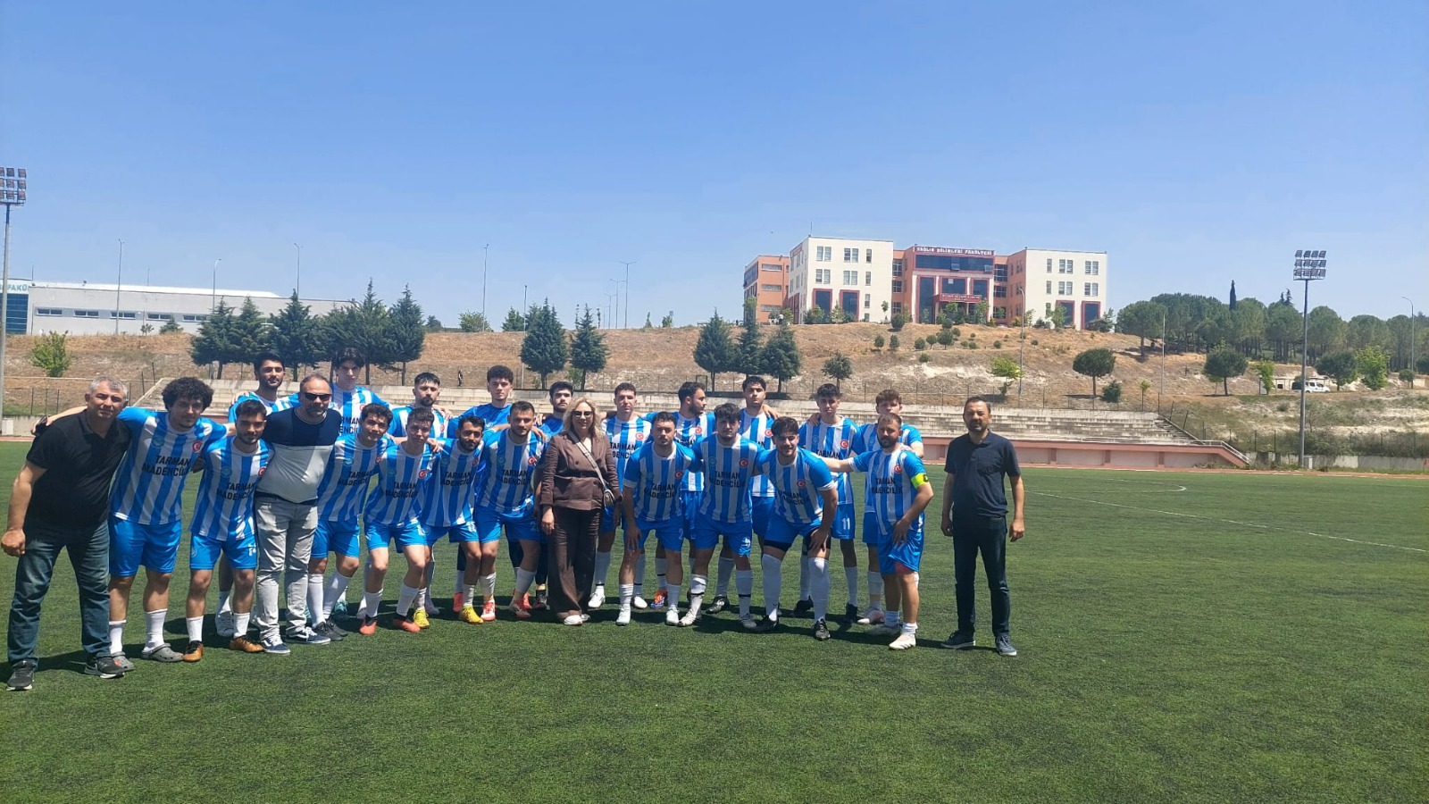 Rektörlük Kupası Final Maçı öncesi Balıkesir MYO Futbol Takımı ile moral buluşması 4