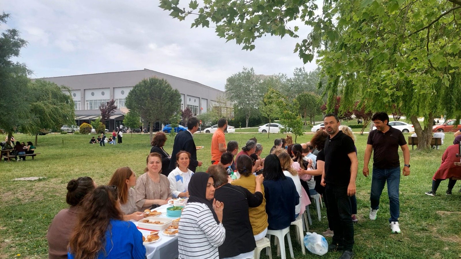 Balıkesir Meslek Yüksekokulu'nda Geleneksel Dönem Sonu Pikniği 3