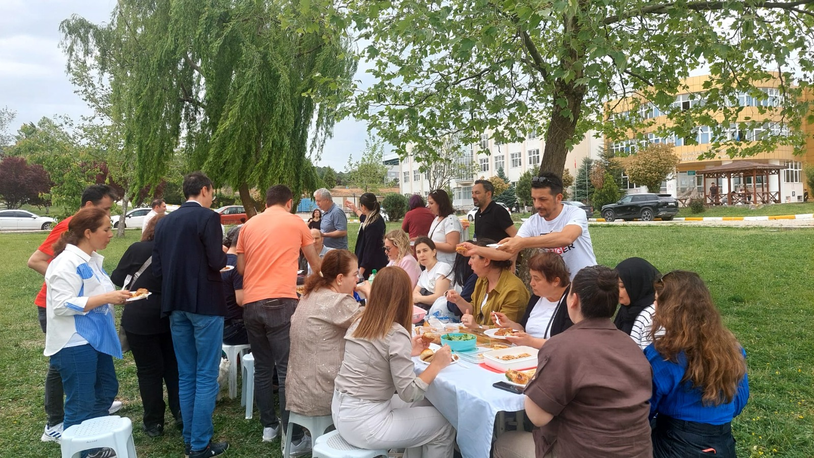 Balıkesir Meslek Yüksekokulu'nda Geleneksel Dönem Sonu Pikniği 2