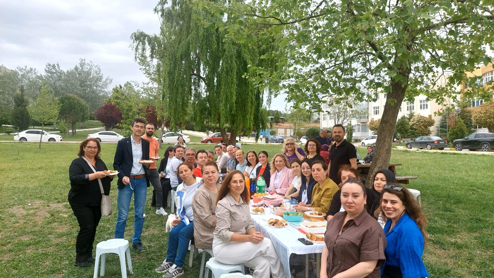 Balıkesir Meslek Yüksekokulu'nda Geleneksel Dönem Sonu Pikniği
