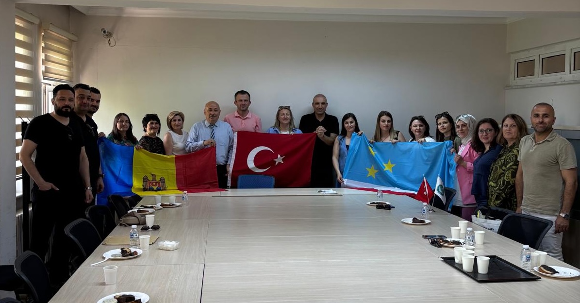Komrat Devlet Üniversitesi Öğrencileri Yabancı Diller Yüksekokulu’nu Ziyaret Etti 6