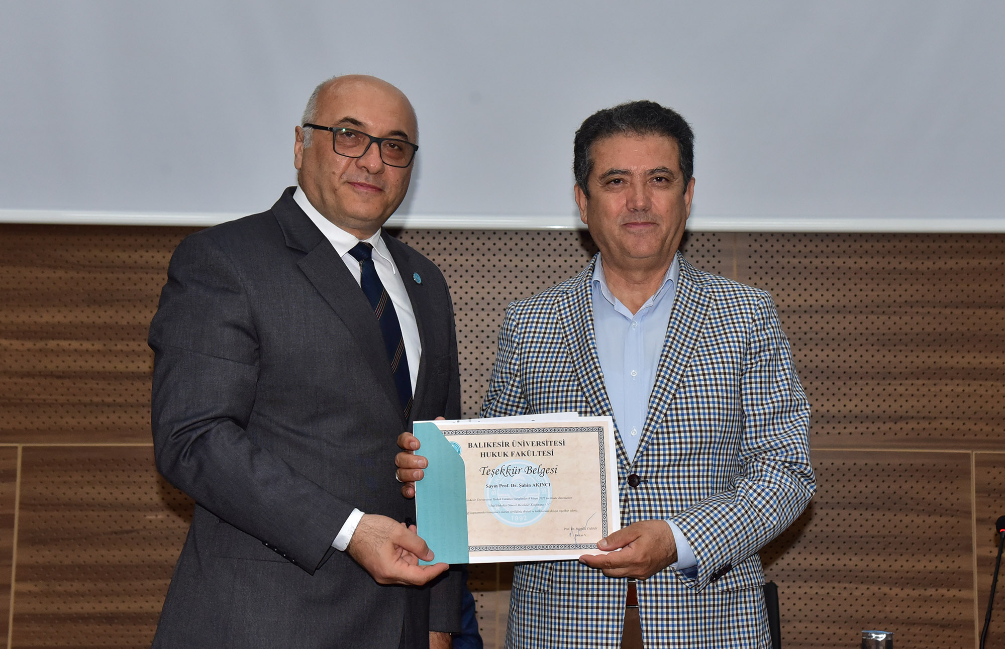BAÜN Hukuk Fakültesi, “Özel Hukukta Güncel Meseleler” Konferansına Ev Sahipliği Yaptı 5