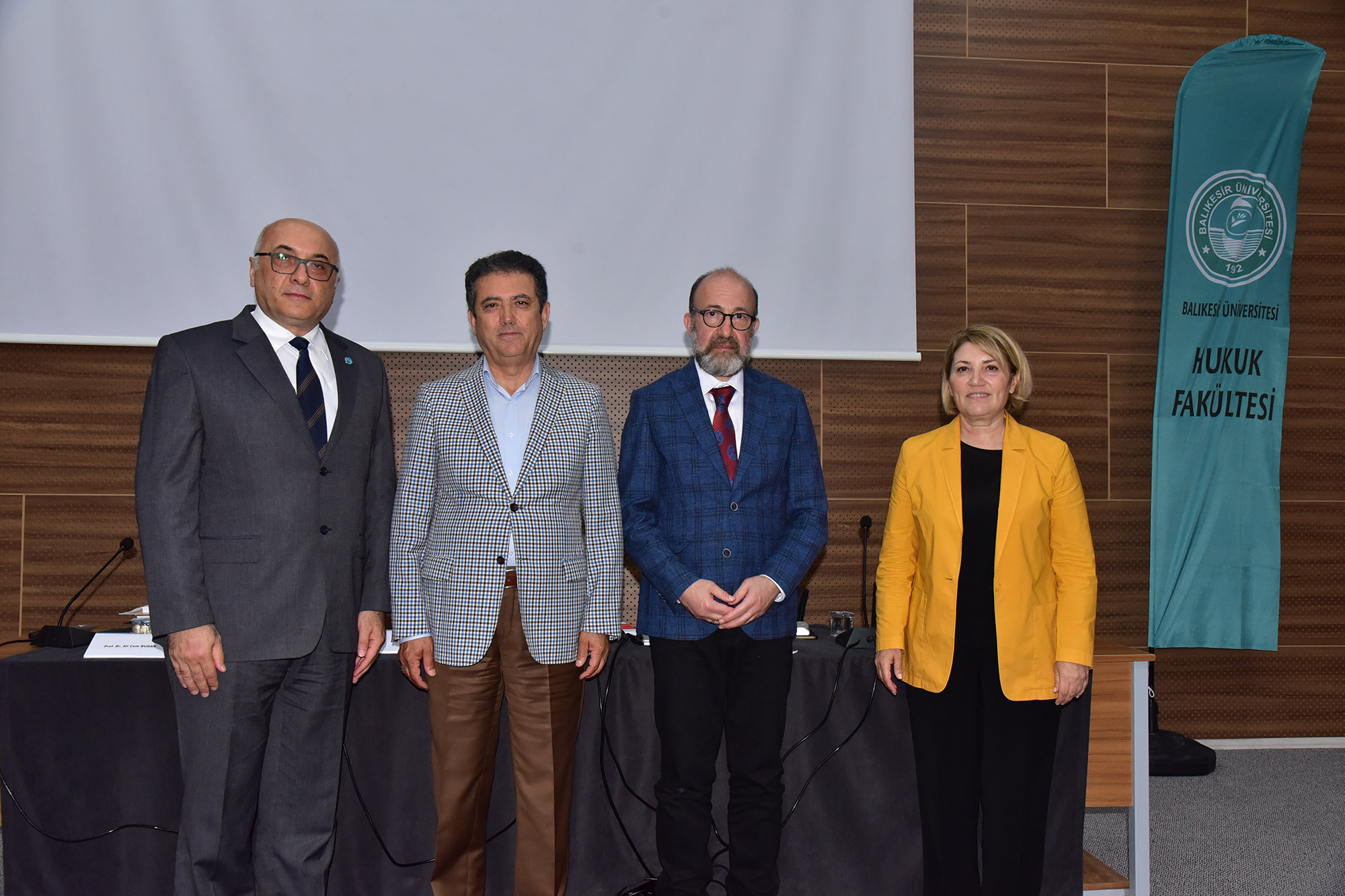 BAÜN Hukuk Fakültesi, “Özel Hukukta Güncel Meseleler” Konferansına Ev Sahipliği Yaptı 8
