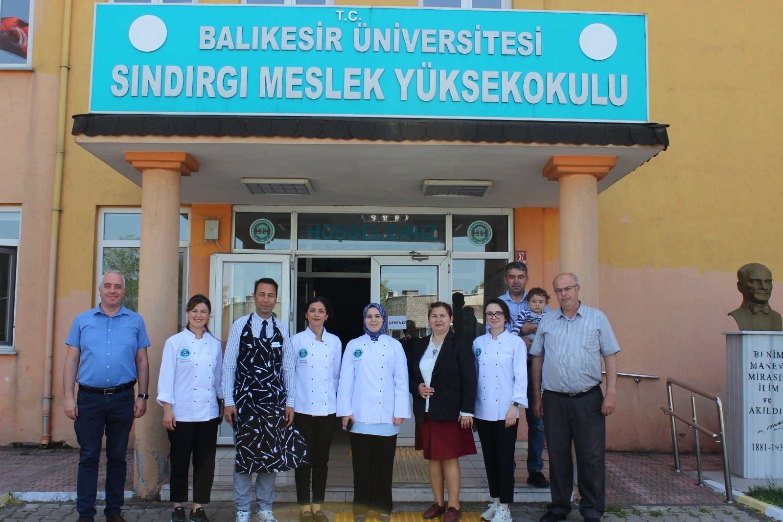 Kaymakam Didem Dinç Özay’dan Sındırgı MYO’ya Ziyaret: Uygulama Mutfağında Workshop Deneyimi 8