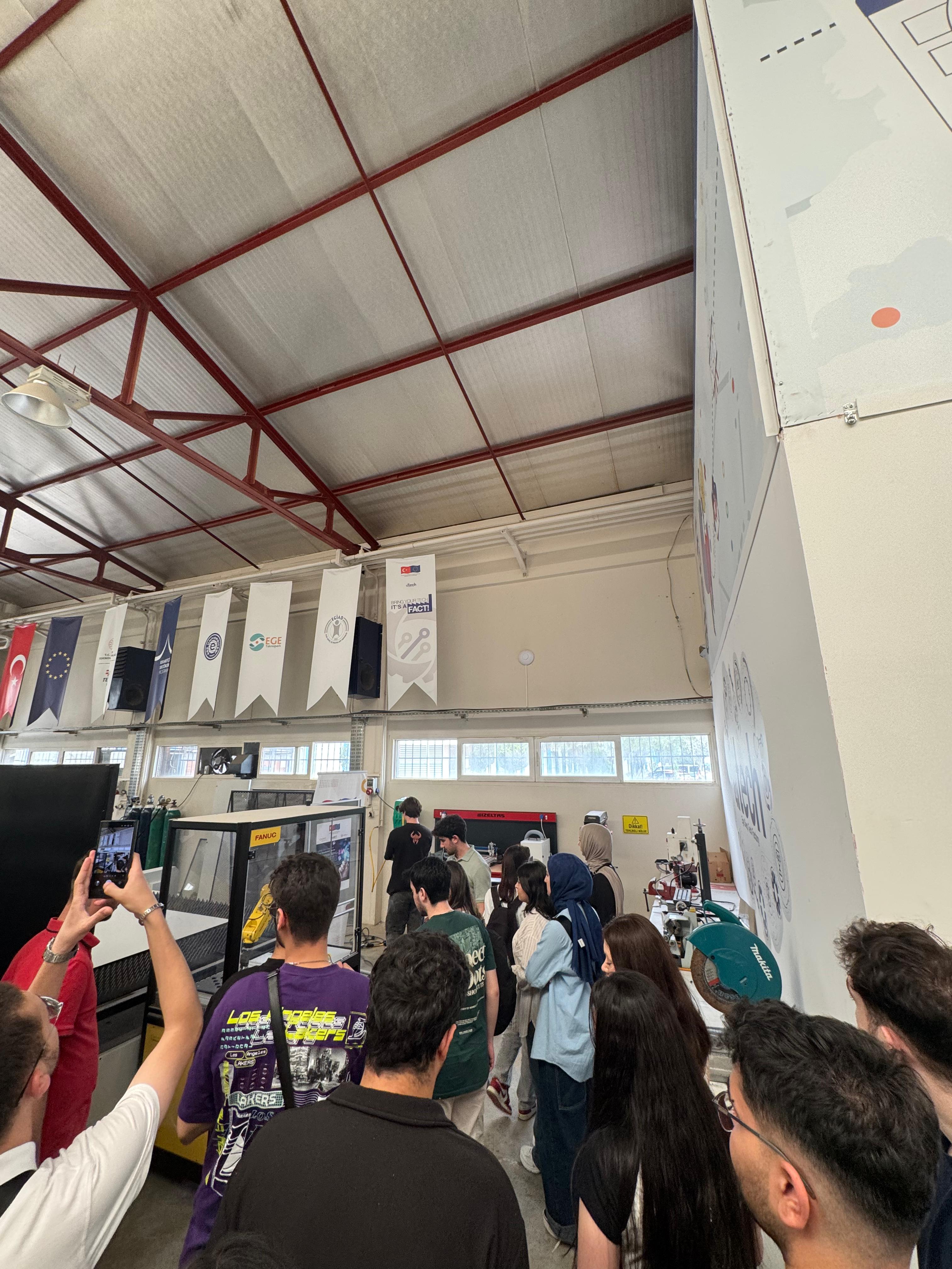 Balıkesir Üniversitesi Elektrik ve Bilgisayar Sistemleri Topluluğu’ndan İzmir Teknoparklarına Teknik Gezi 6