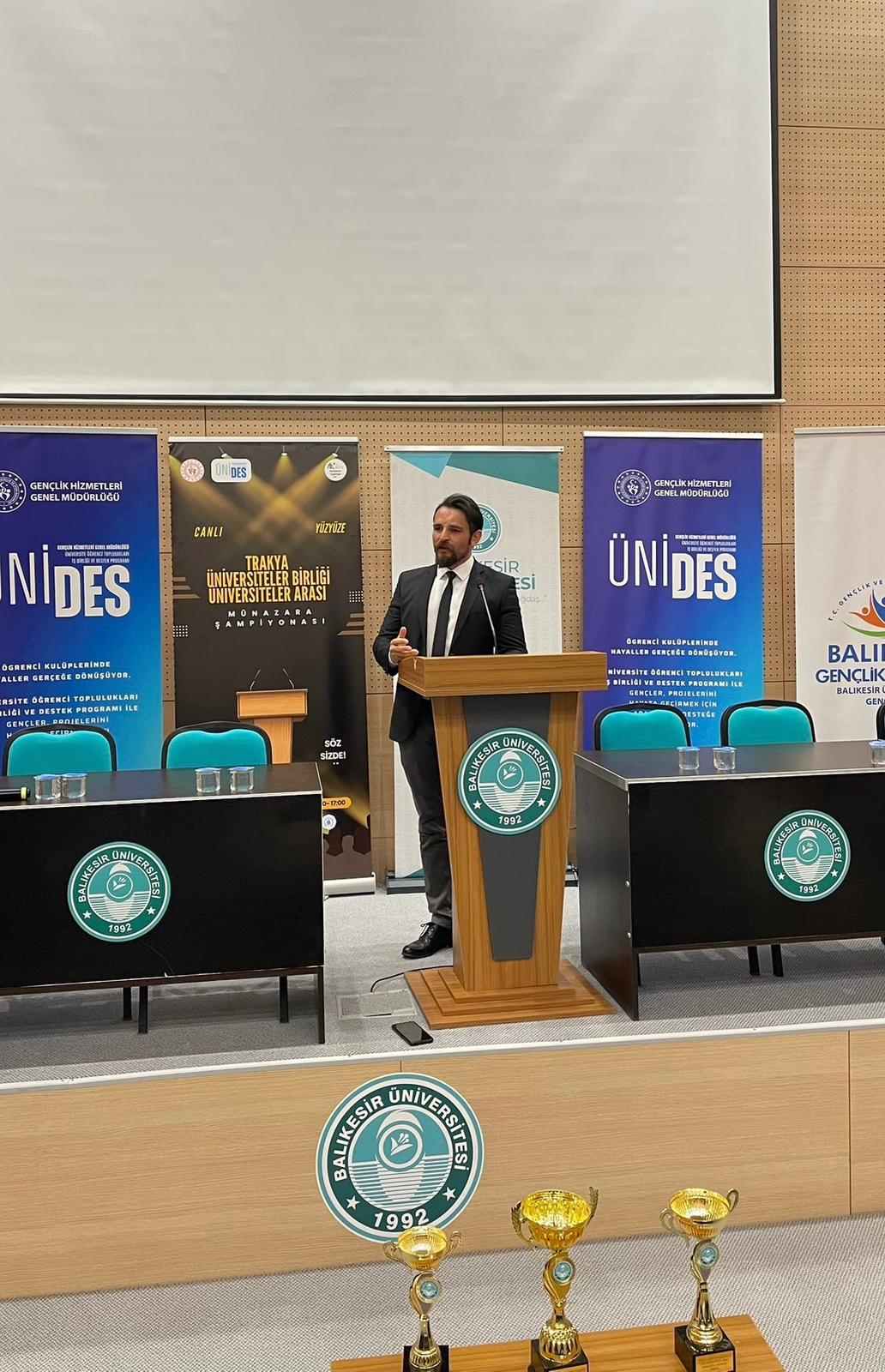 Balıkesir Üniversitesinden Bir İlk Trakya Üniversiteler Birliği Münazara Finaline Ev Sahipliği Yaptı 1