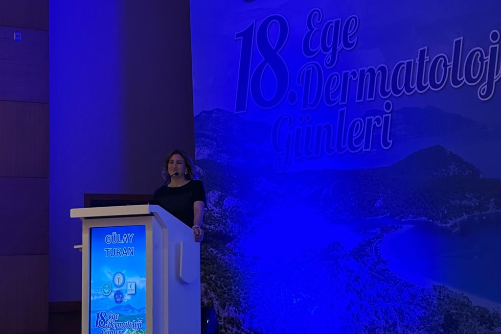 Fakültemiz Öğretim Üyeleri Prof. Dr. Fatma Arzu Kılıç, Dr. Öğr. Üyesi Pelin Hızlı ve Dr. Öğr. Üyesi İlkay Can Fethiye'de düzenlenen 18. Ege Dermatoloji Günleri Kongresi'nde Fakültemizi gururla temsil etti. 10