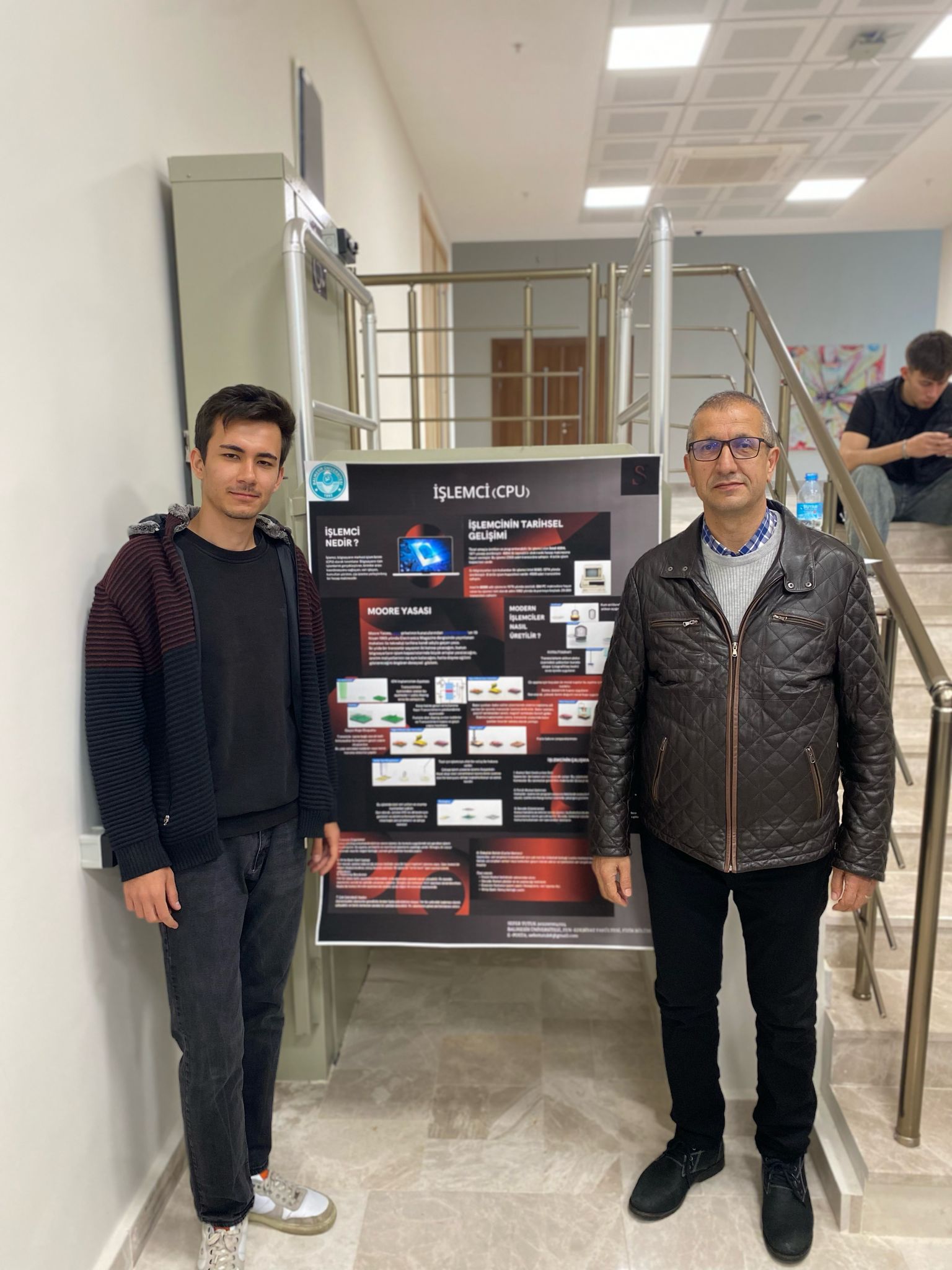 FİZİK BÖLÜMÜ ÖĞRENCİ POSTER SUNUMU 10