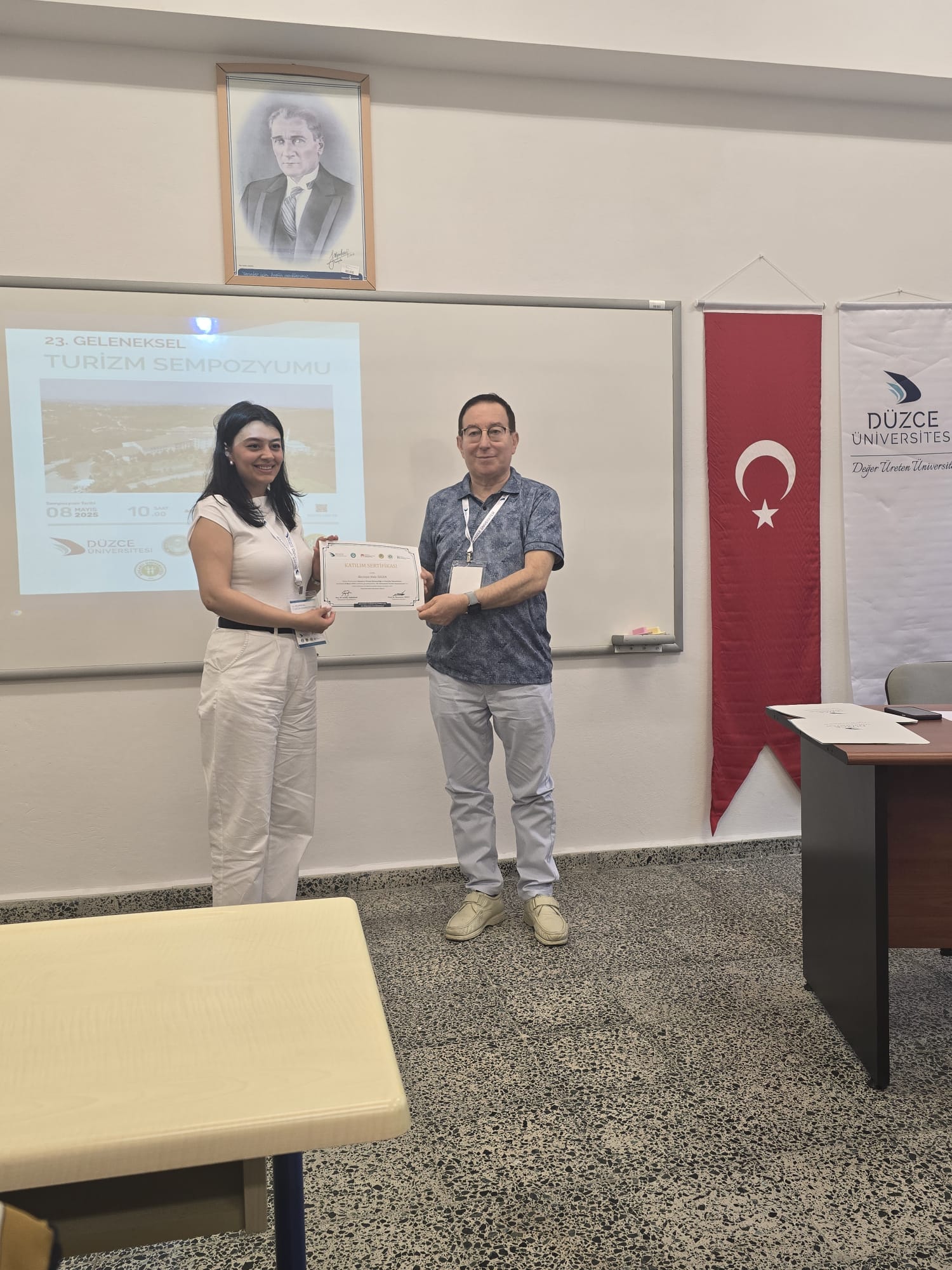 Fakültemiz Öğretim Elemanları ile Lisansüstü Öğrencileri, 23. Geleneksel Turizm Sempozyumu'na Katıldı 4