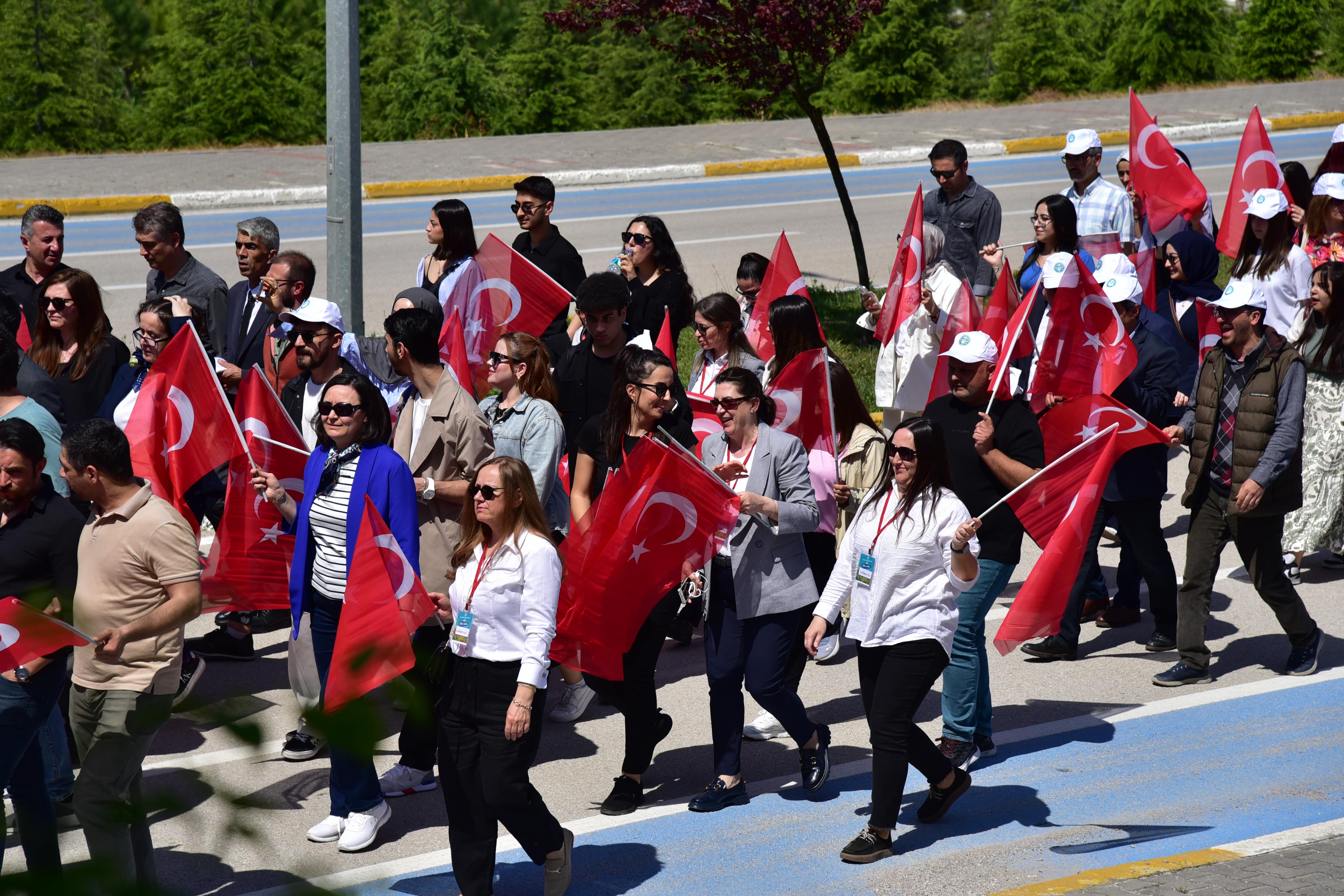 Bahar Şenliği Kortej Yürüyüşü 4