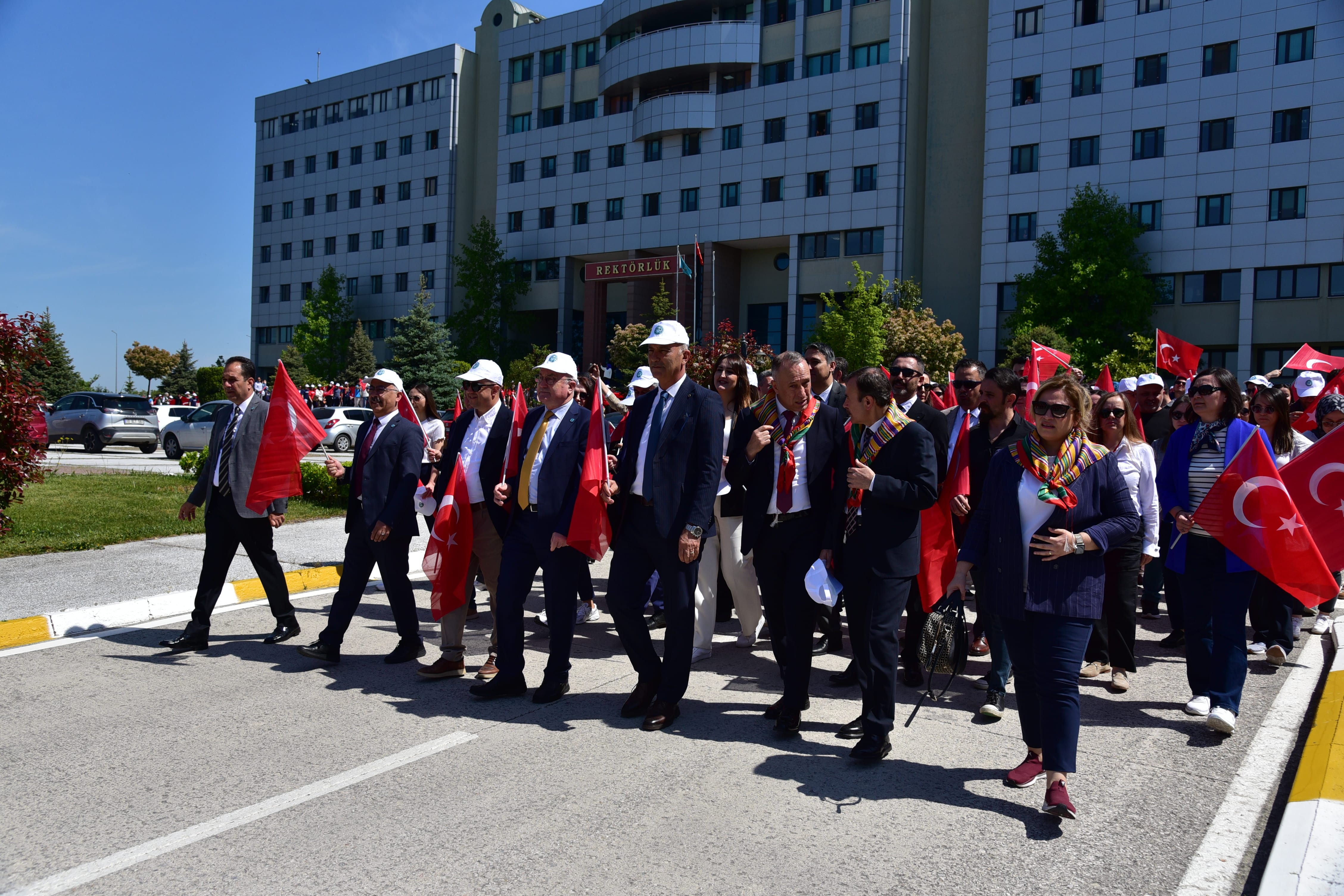 Bahar Şenliği Kortej Yürüyüşü 1