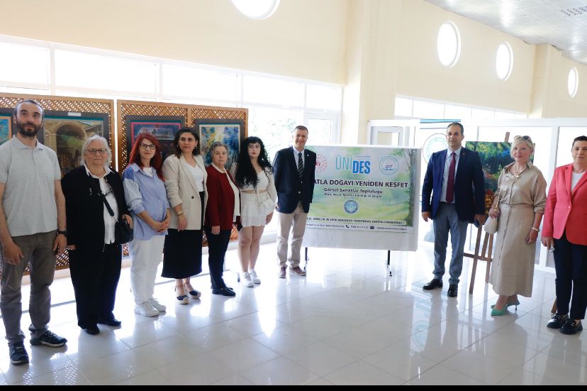 2025 Bahar Şenlikleri kapsamında ÜNİDES, Sanatla Doğayı Yeniden Keşfet Konulu Resim, Ebru, Seramik Yılsonu Sergisi 3