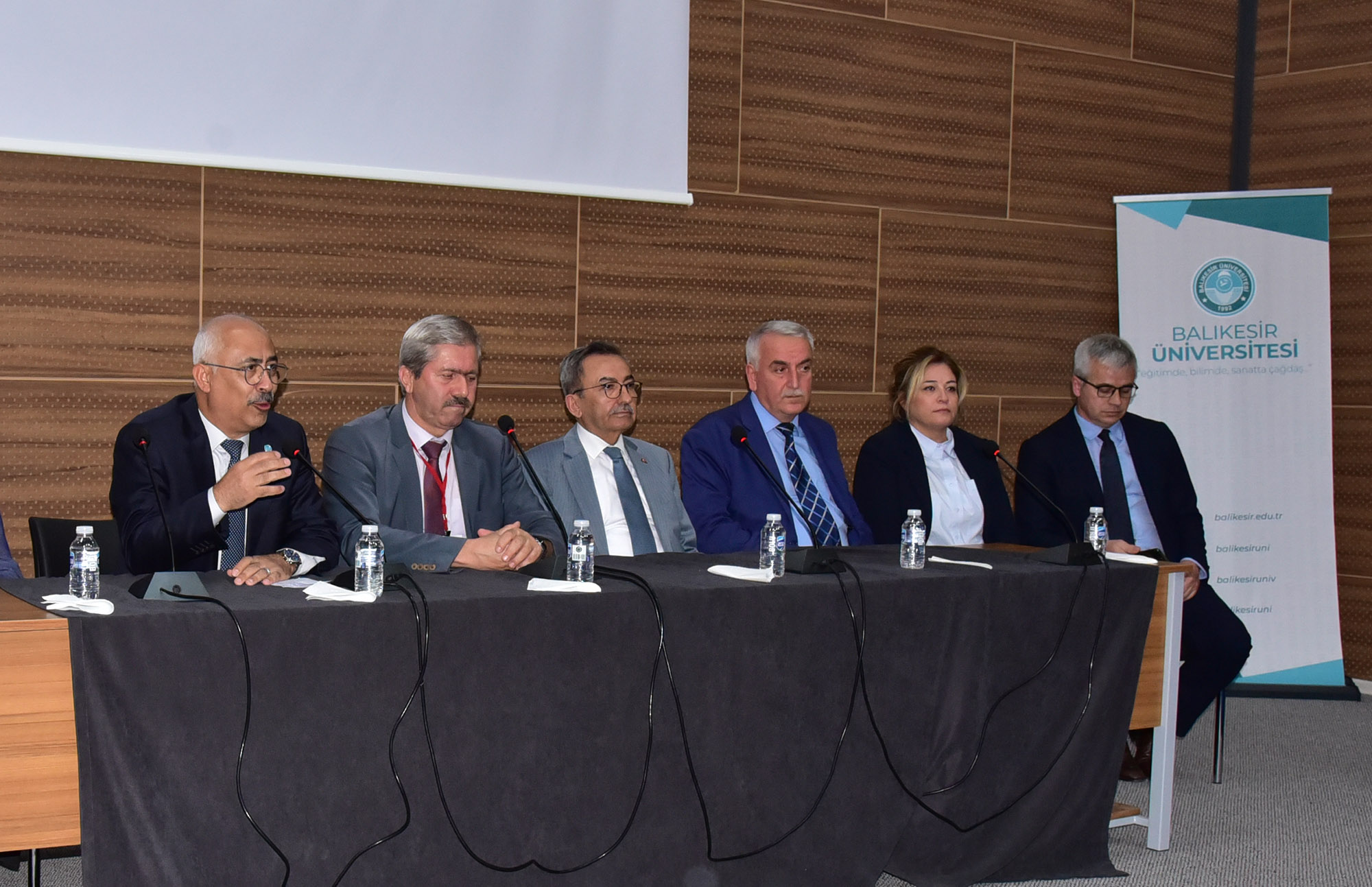 Balıkesir Üniversitesi, Uluslararası İlahiyat Araştırmaları Öğrenci Sempozyumuna Ev Sahipliği Yaptı 8