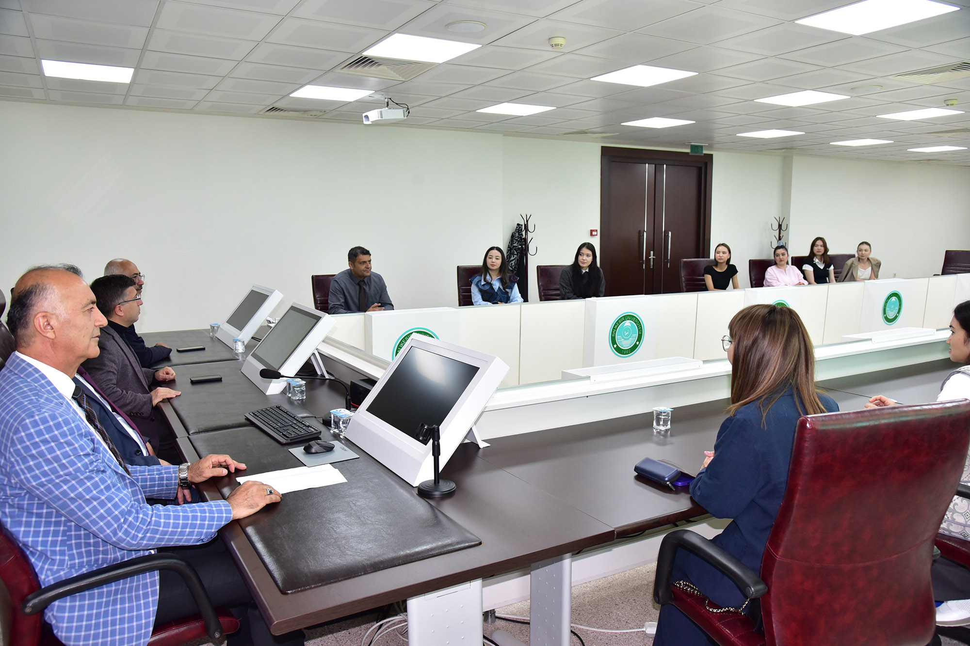 Kazakistanlı Türkoloji Öğrencilerine BAÜN'den Akademik Destek 2