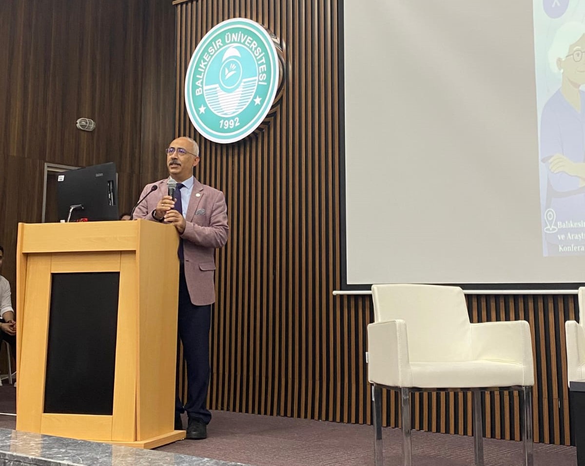 Balıkesir Üniversitesi’nde Hemşirelik Mesleğine Işık Tutan Buluşma 6