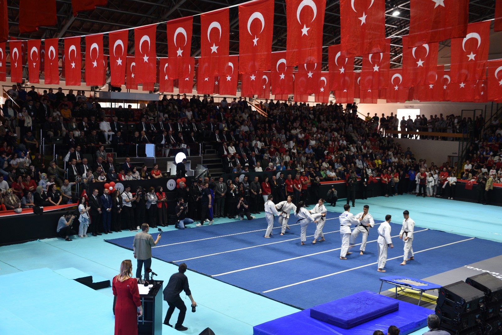 Balıkesir’de 19 Mayıs Coşkusu: BAÜN Rektörü Prof. Dr. Yücel Oğurlu 19 Mayıs Törenine Katıldı 3