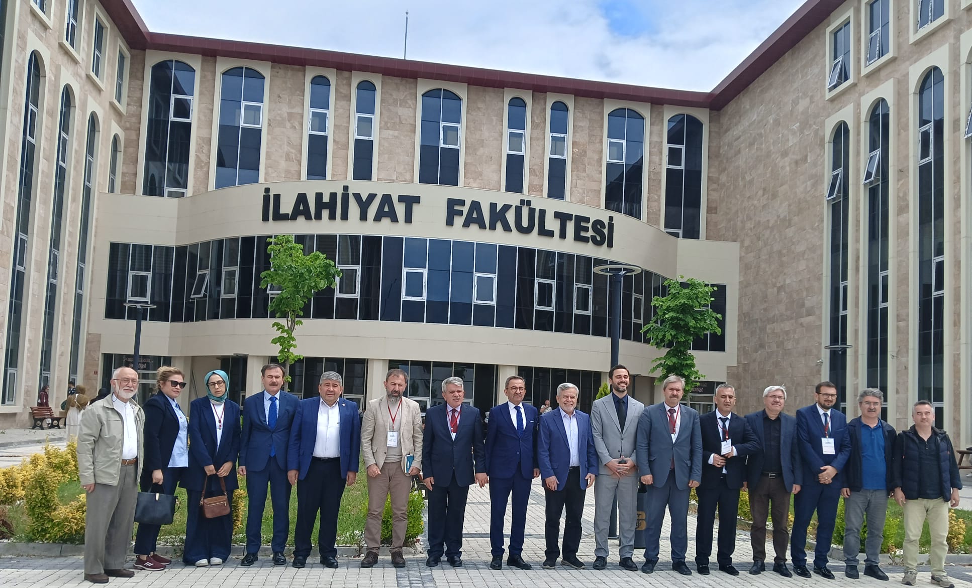 İlahiyat Araştırmaları (5).jpeg