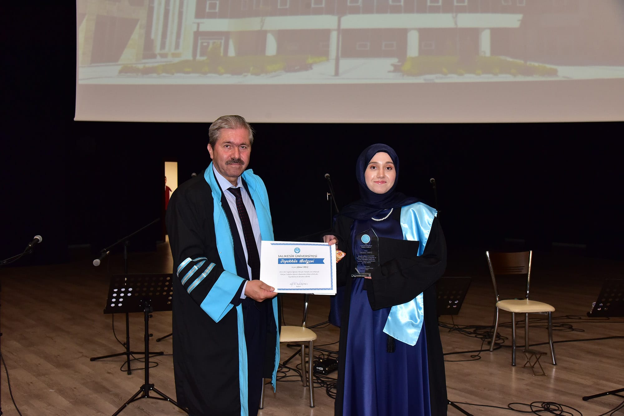 Fakültemizin 8.Dönem Mezunlarını Törenle Uğurladık.  6