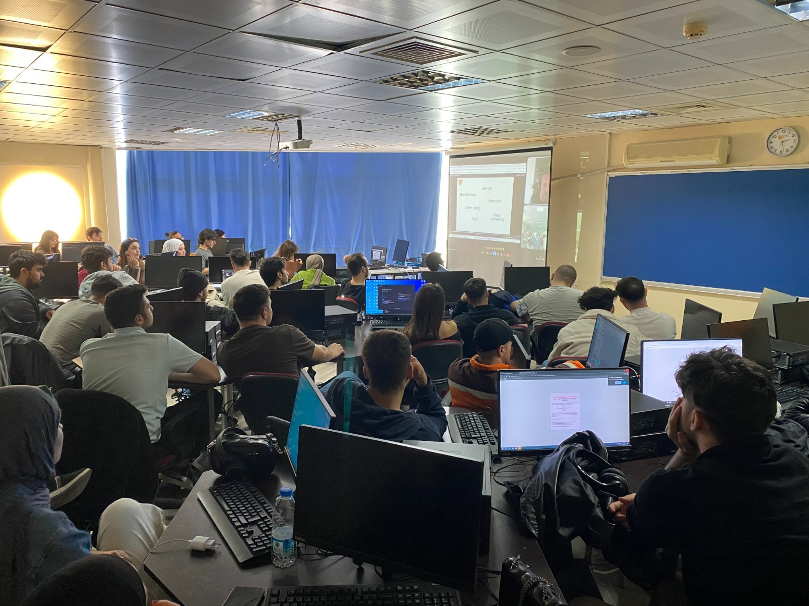Balıkesir MYO Bilgisayar Teknolojileri Bölümünün “Bugünün Kodu, Yarının Dünyası! [“Geleceğe Giriş”]” Semineri 2